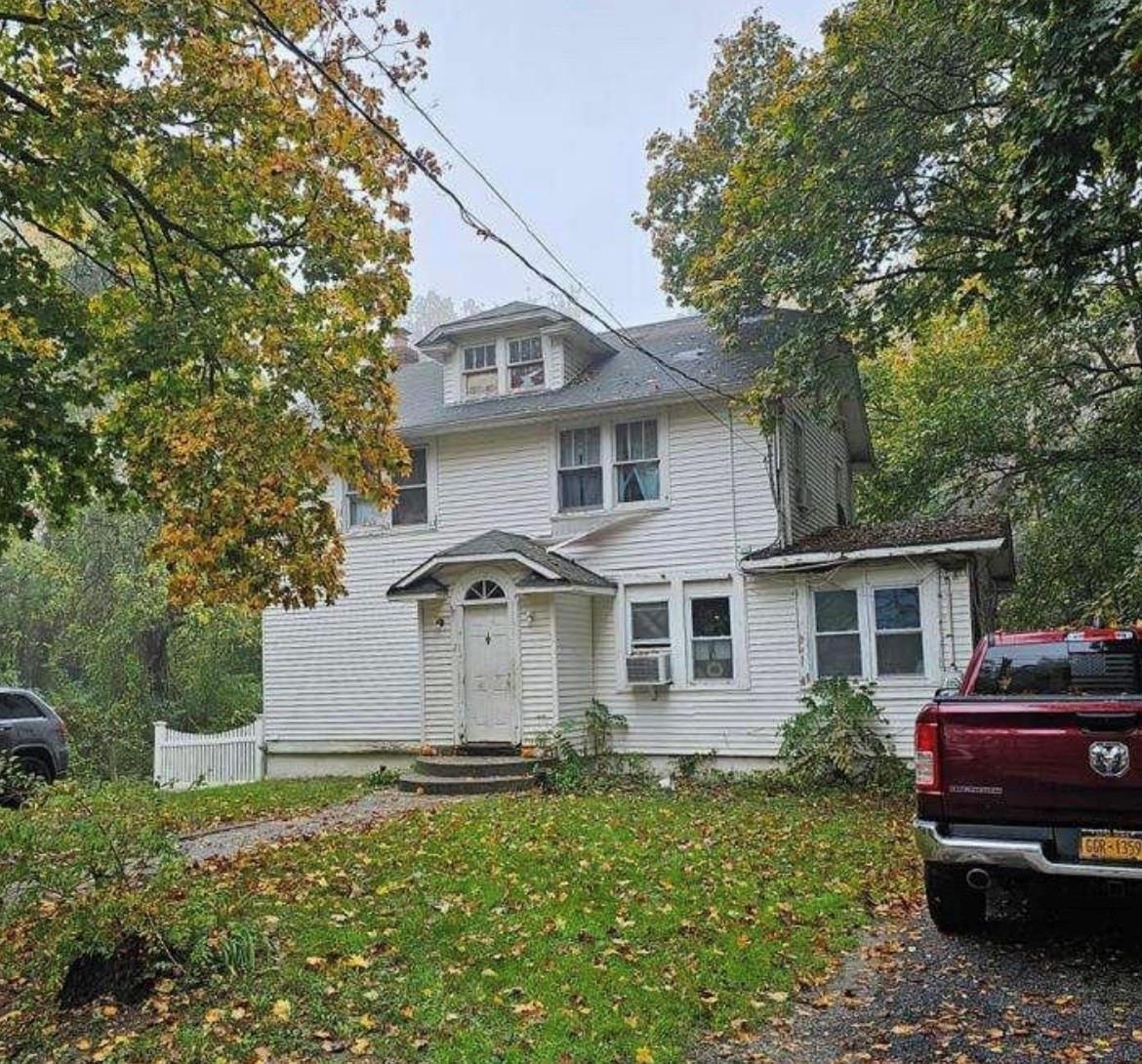 Single Family Old Portion  Suffolk County, NY 11779, MLS-880880-2