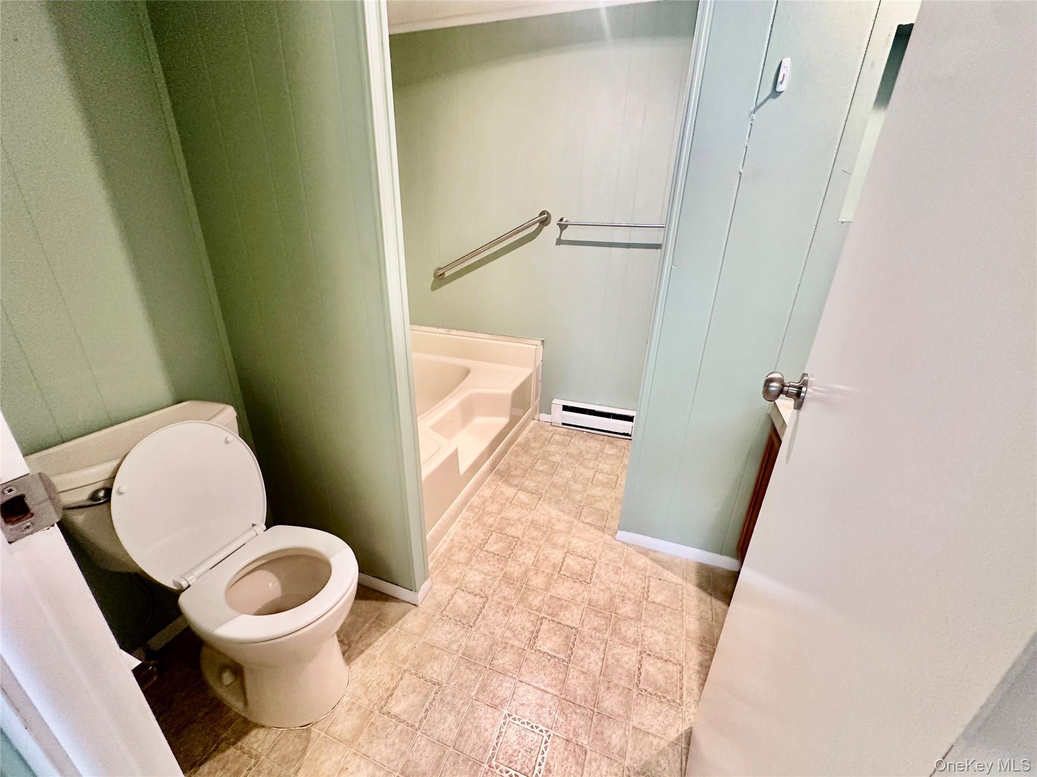 Single Family Village  Suffolk County, NY 11949, MLS-880881-16