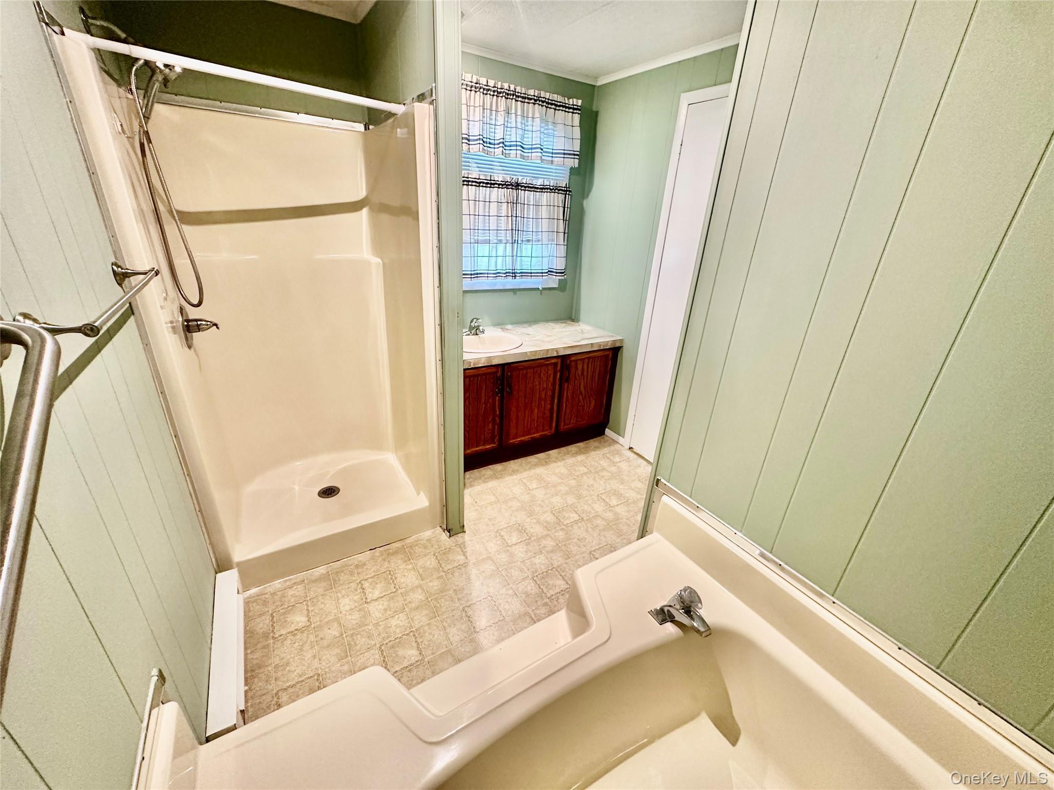 Single Family Village  Suffolk County, NY 11949, MLS-880881-17