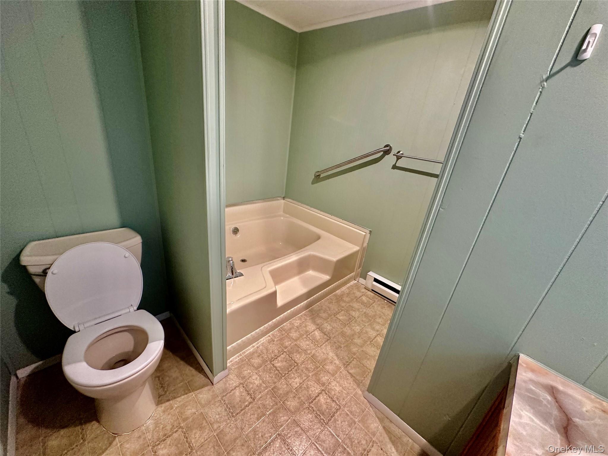 Single Family Village  Suffolk County, NY 11949, MLS-880881-18