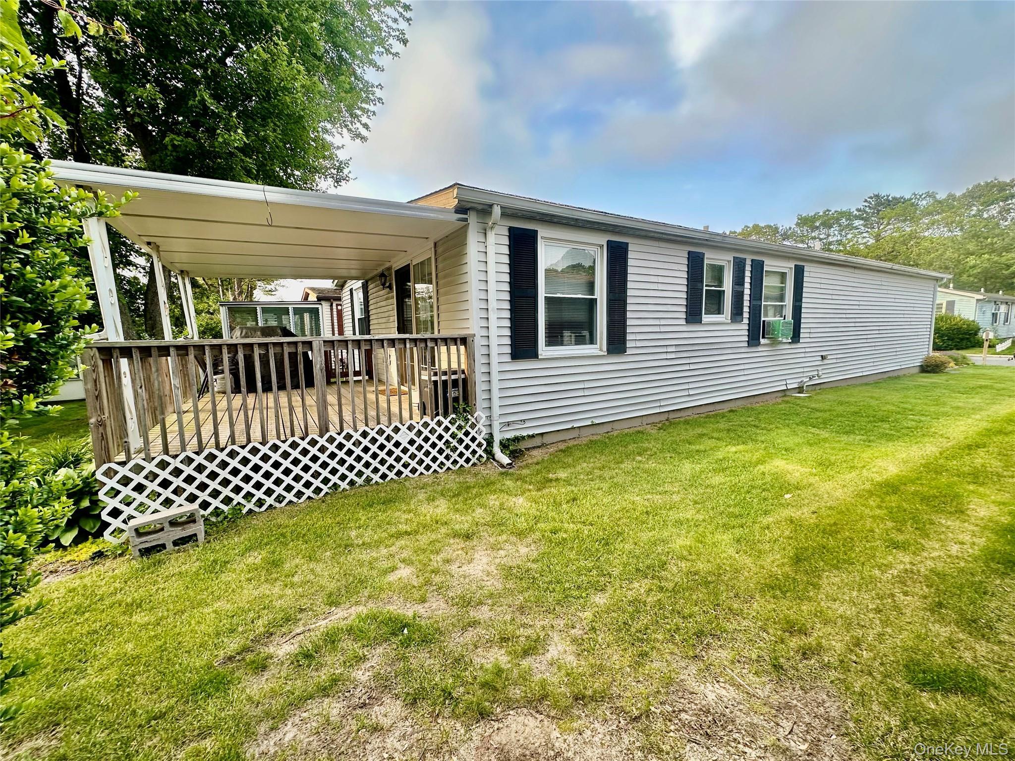 Single Family Village  Suffolk County, NY 11949, MLS-880881-21