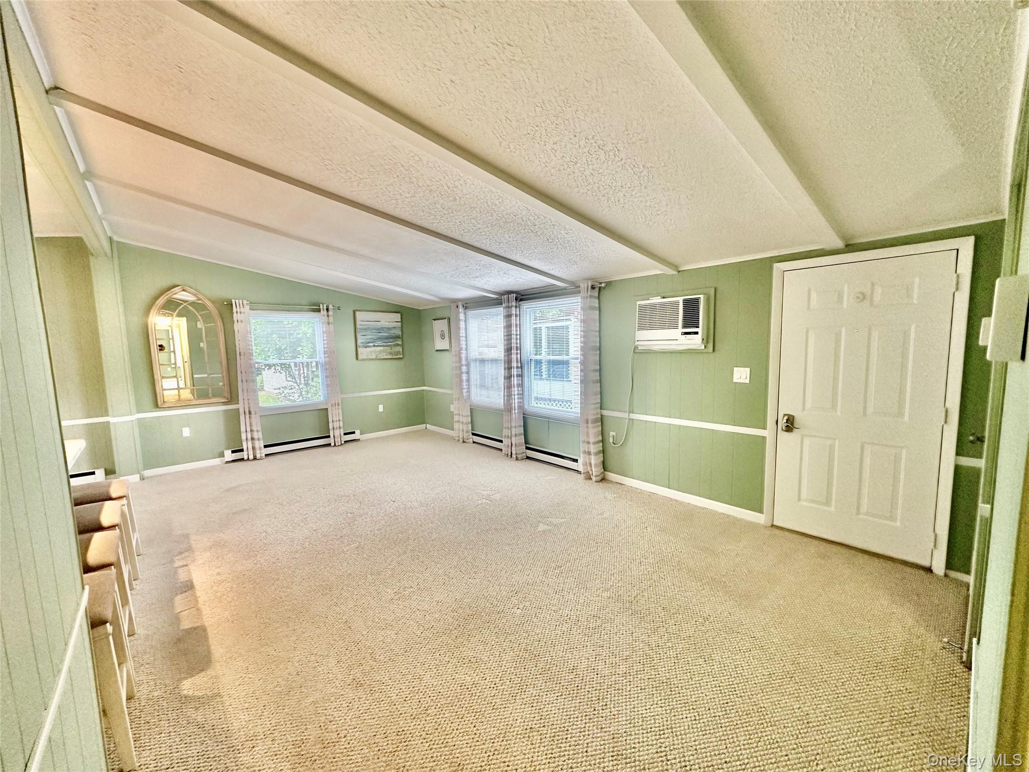 Single Family Village  Suffolk County, NY 11949, MLS-880881-4