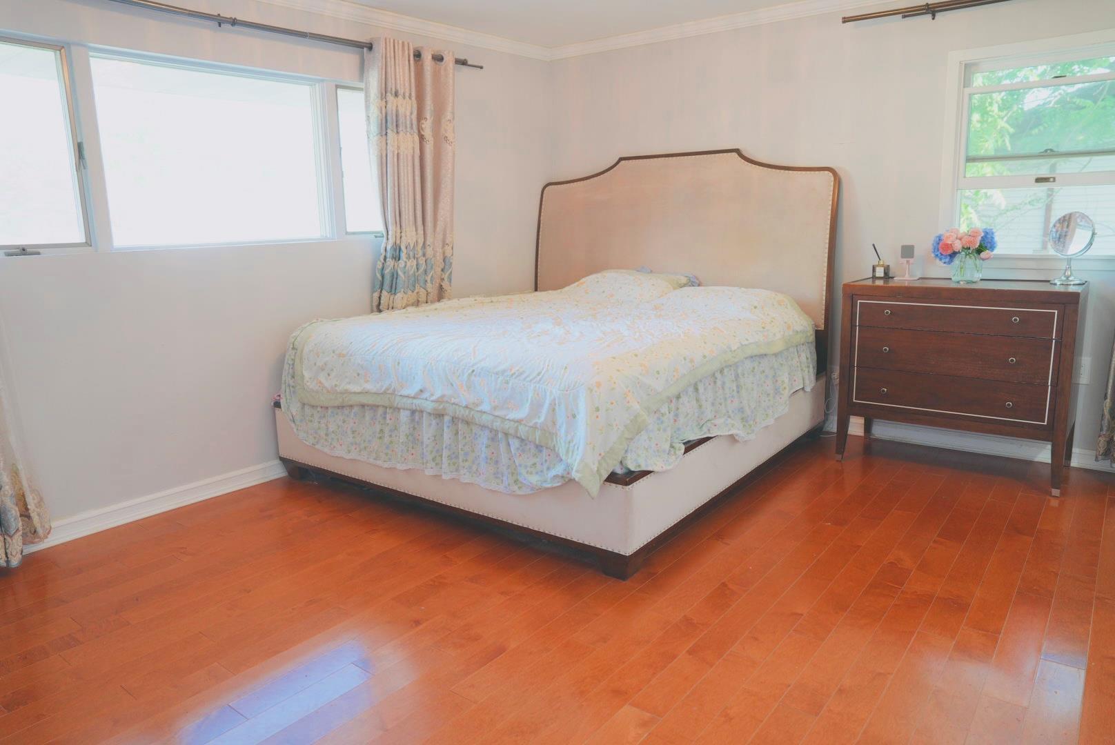 Single Family Clinton Nassau County, NY 11753, MLS-880888-9