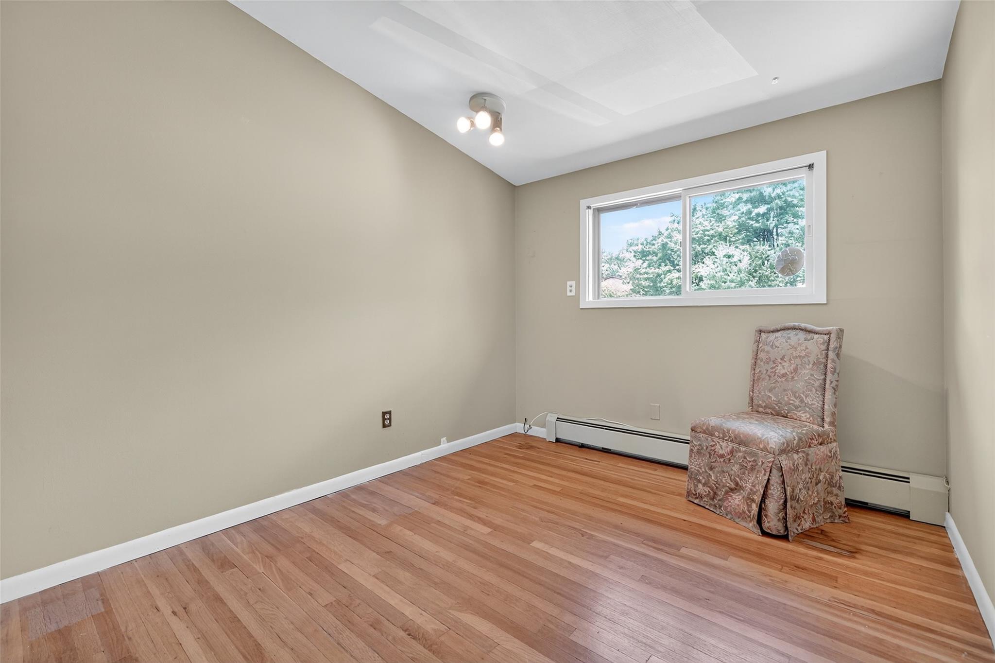 Single Family Maiden Rockland County, NY 10956, MLS-880896-21