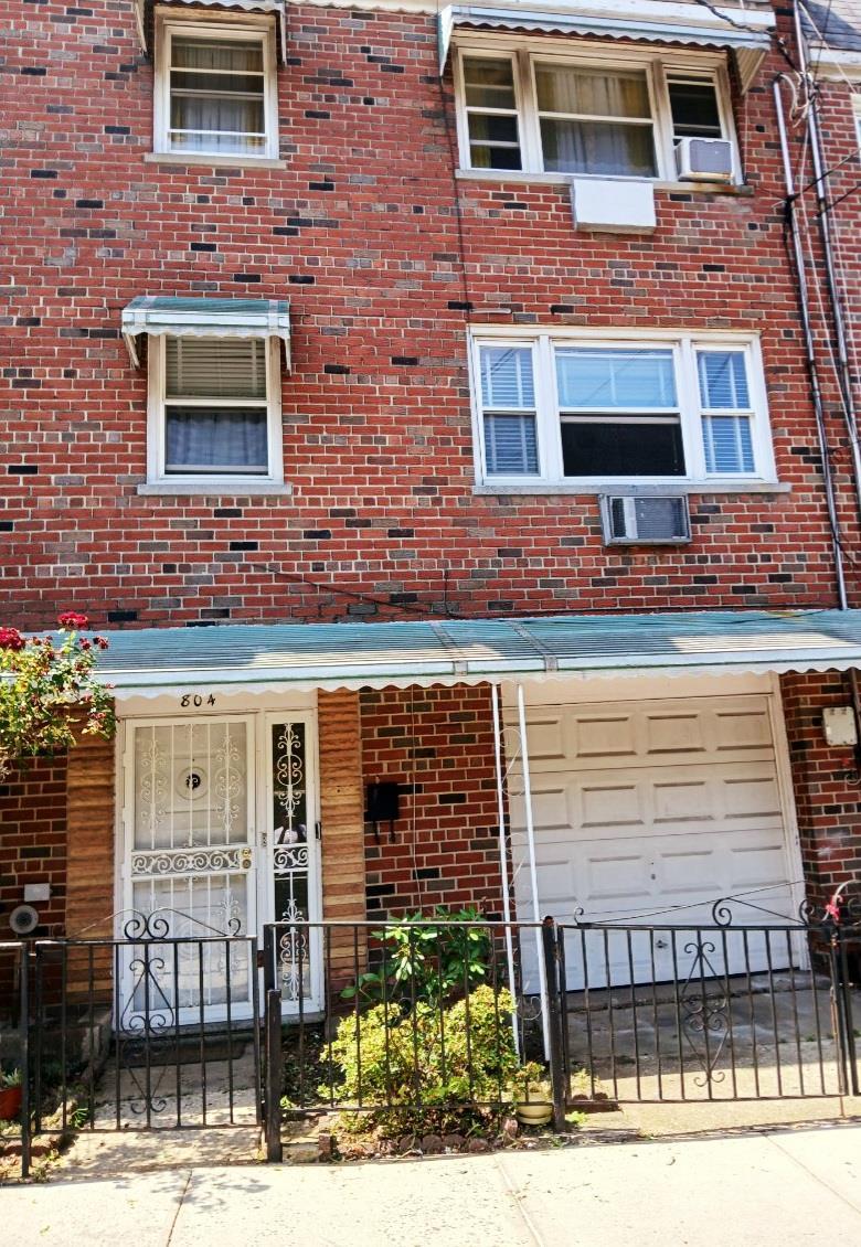 Single Family 221st Bronx, NY 10467, MLS-880907-2