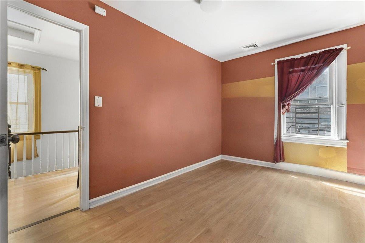 Single Family Furman  Bronx, NY 10470, MLS-880925-13