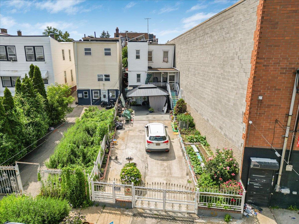 Single Family Furman  Bronx, NY 10470, MLS-880925-2