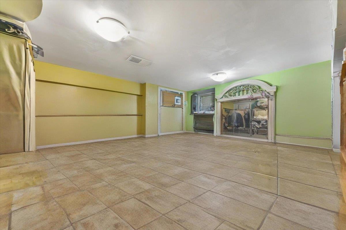 Single Family Furman  Bronx, NY 10470, MLS-880925-23