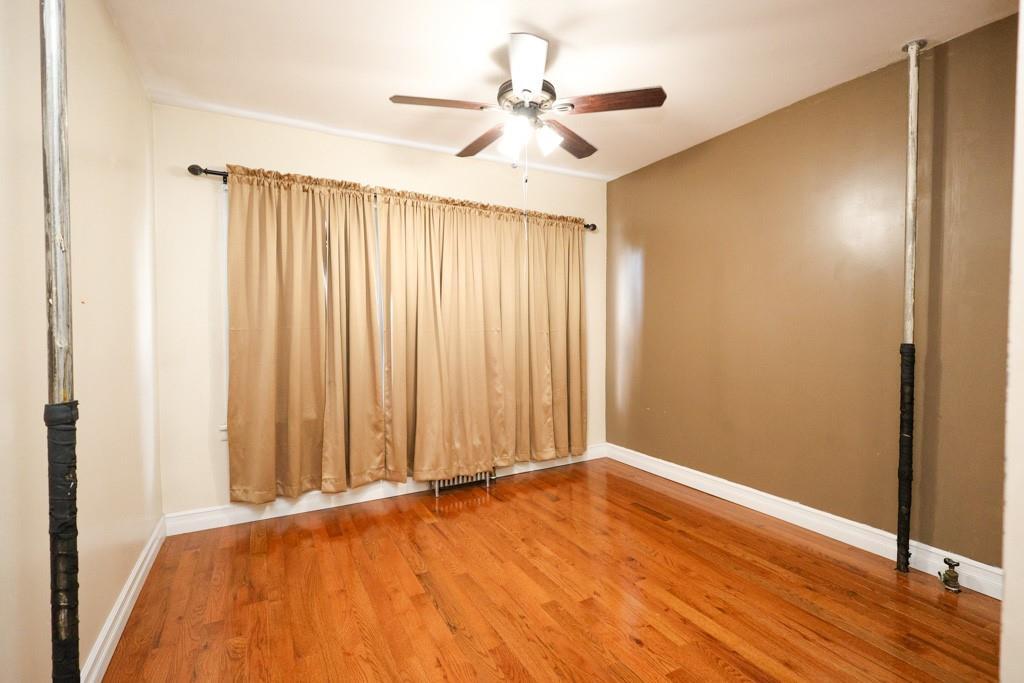 Single Family Rosita  Queens, NY 11417, MLS-880934-17