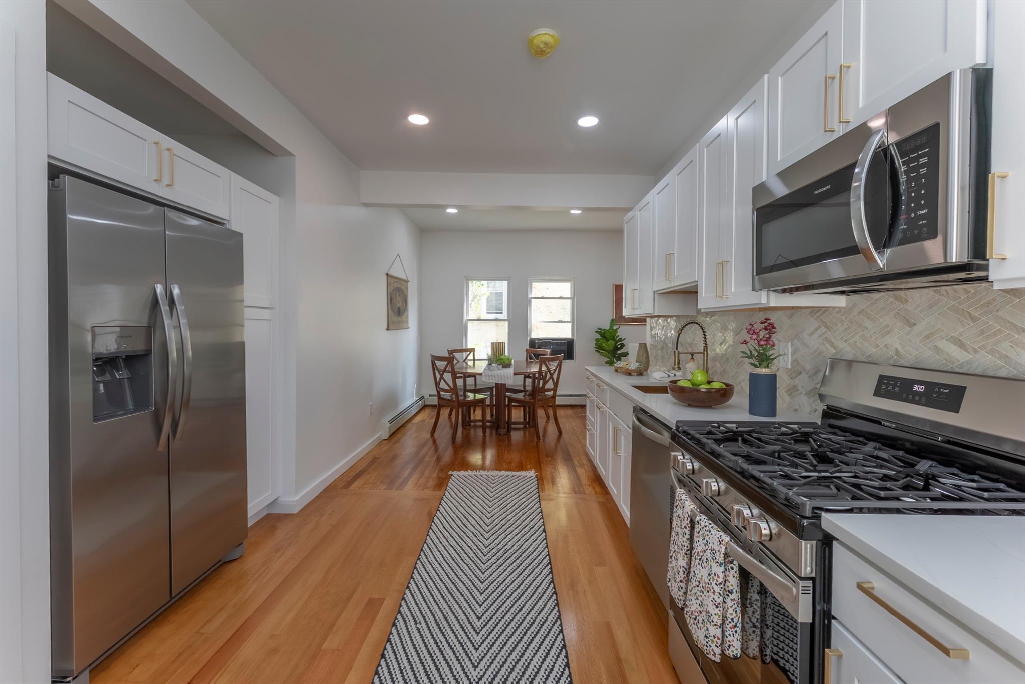 Single Family Staples  Ulster County, NY 12401, MLS-880944-17