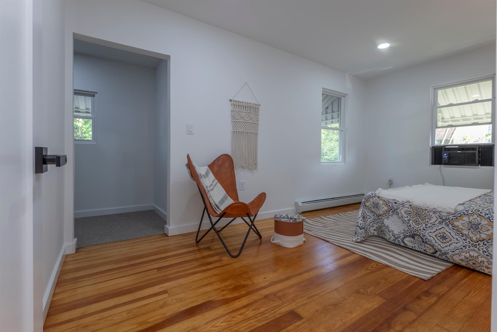 Single Family Staples  Ulster County, NY 12401, MLS-880944-28