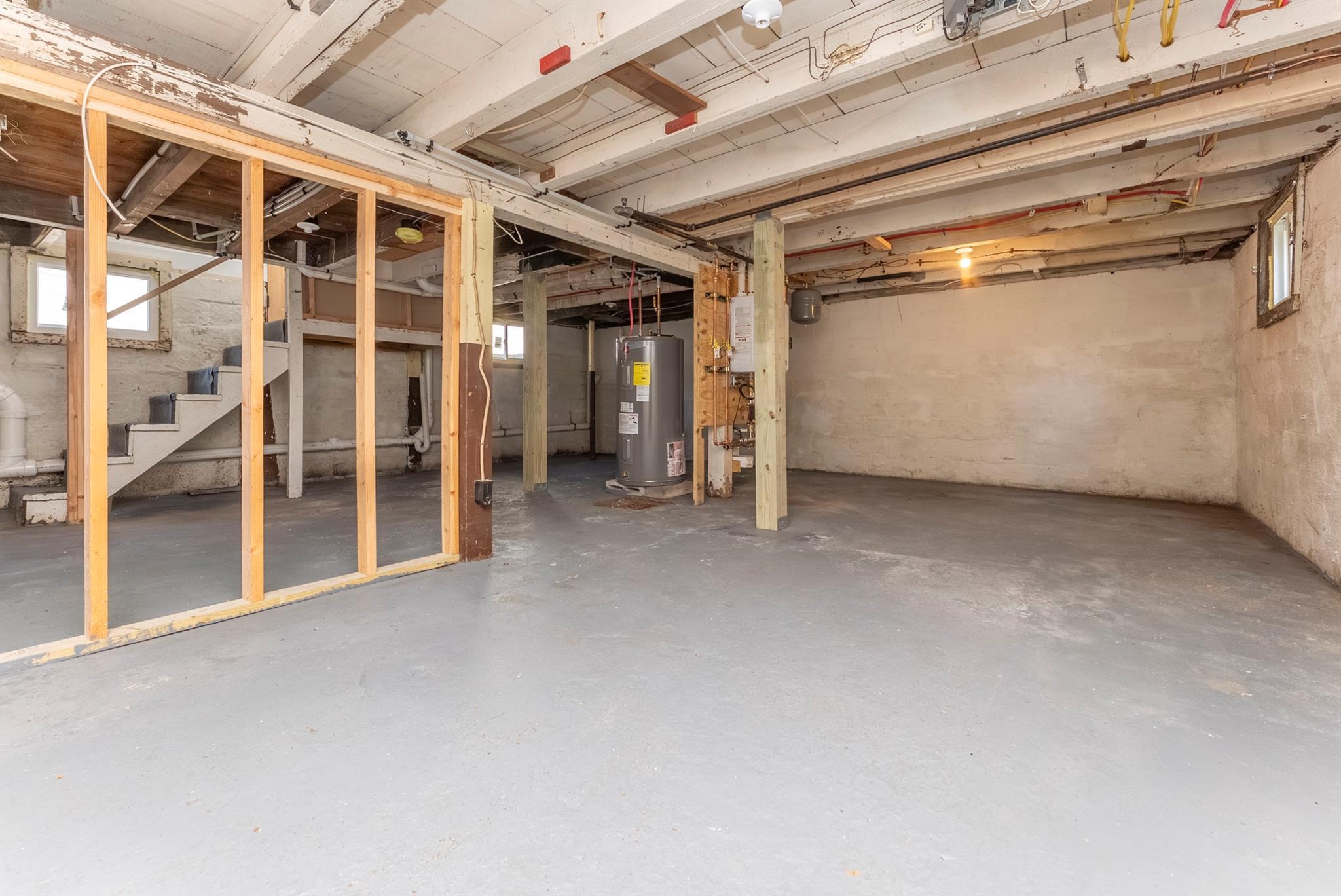 Single Family Staples  Ulster County, NY 12401, MLS-880944-34