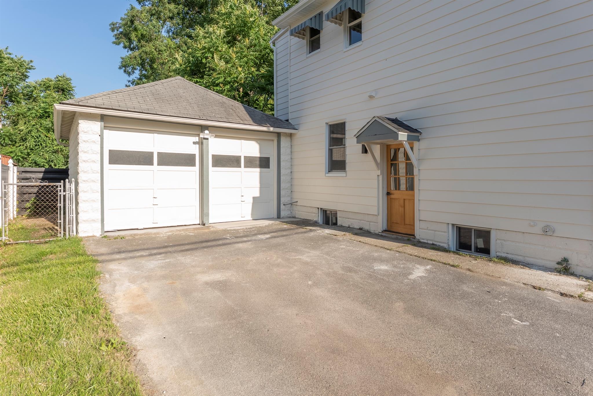 Single Family Staples  Ulster County, NY 12401, MLS-880944-37