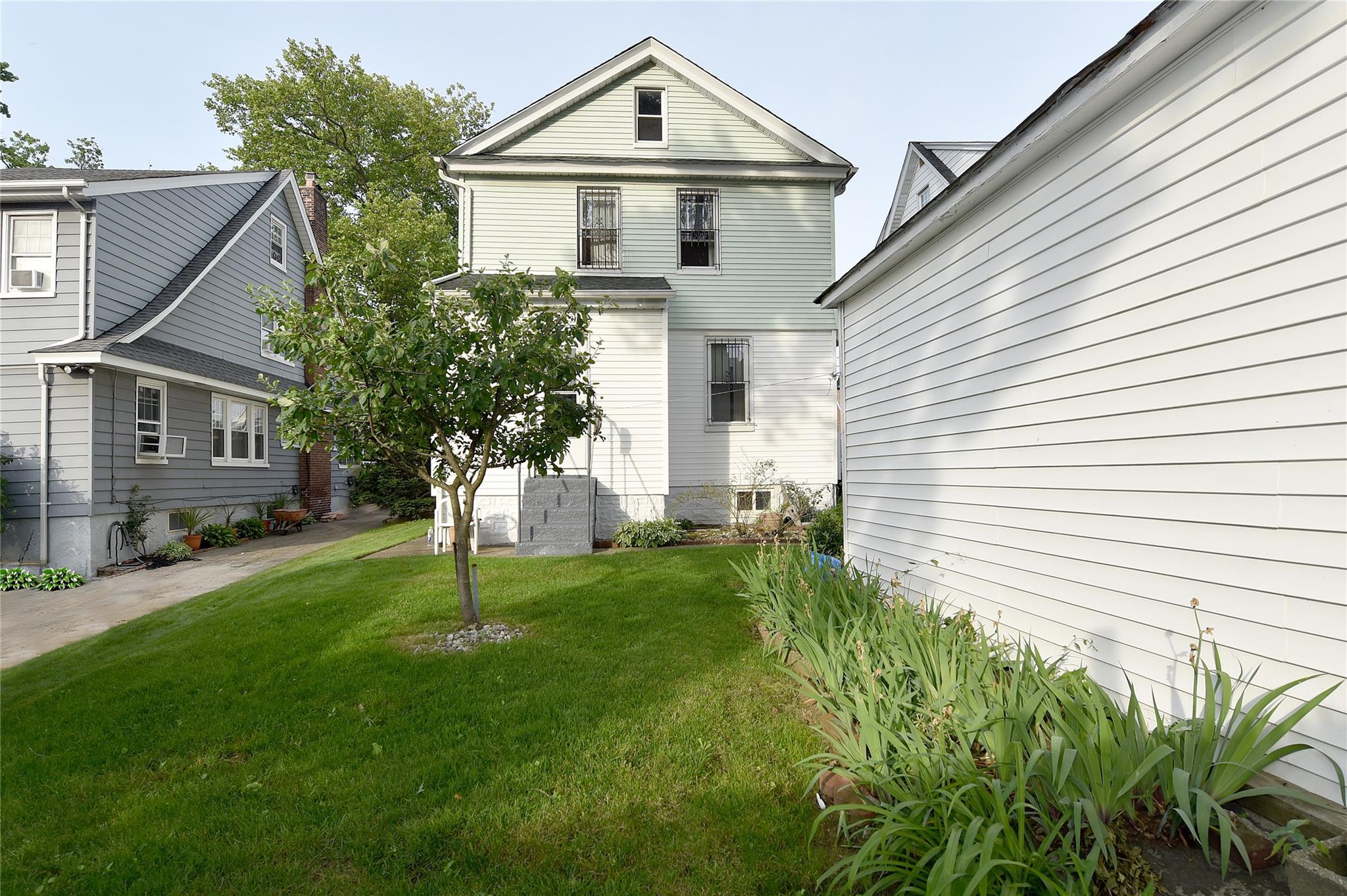 Single Family 169th  Queens, NY 11432, MLS-880947-16