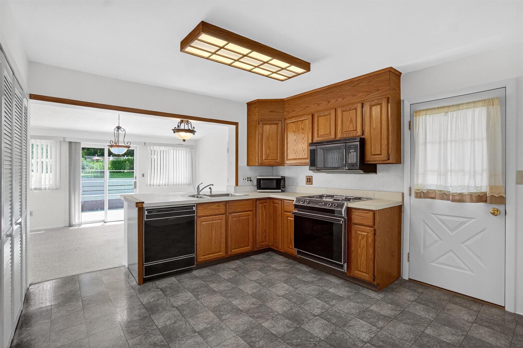 Single Family Peter Scott  Orange County, NY 12518, MLS-880985-7