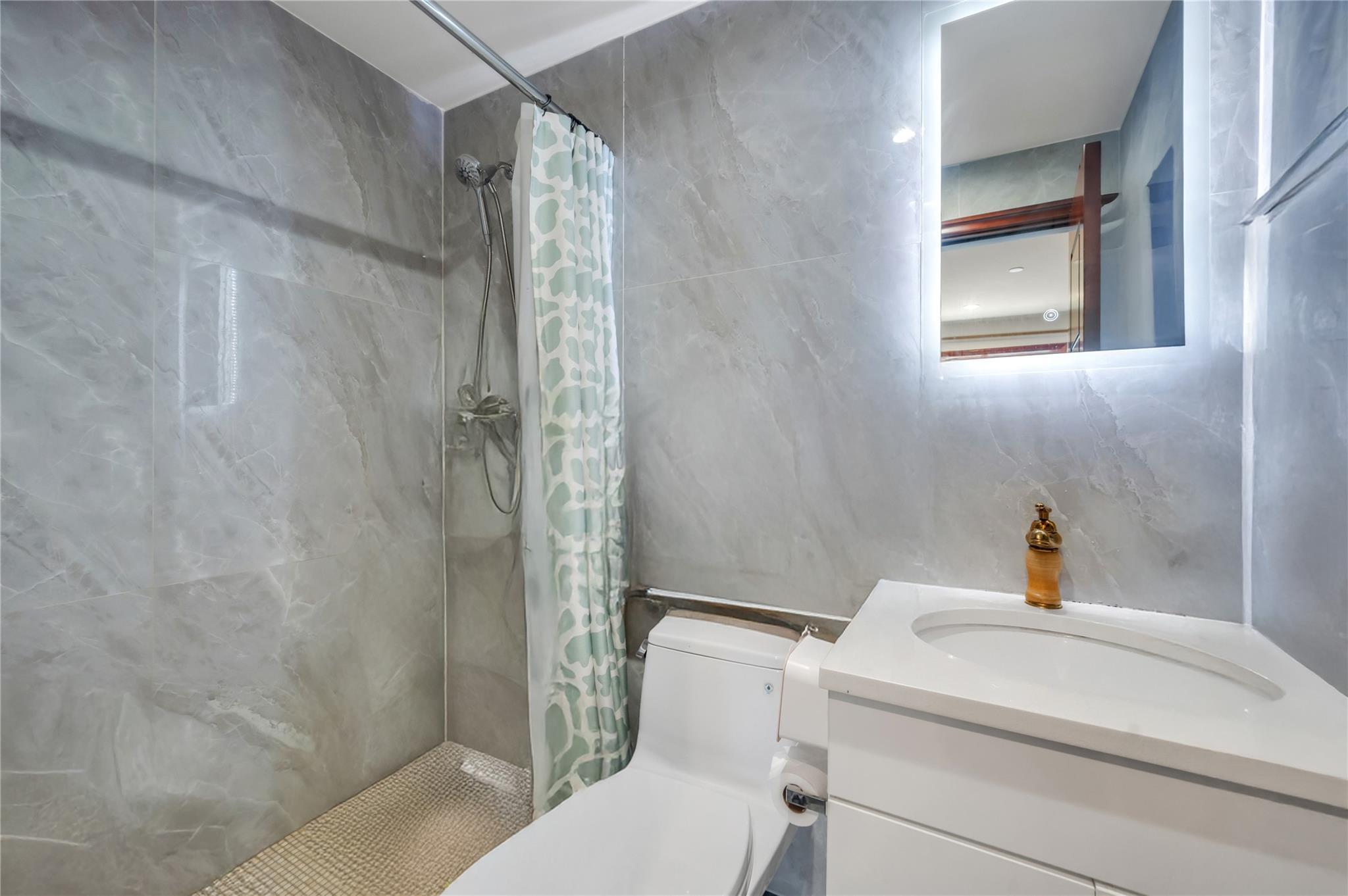 Condo 43rd  Queens, NY 11373, MLS-880987-20
