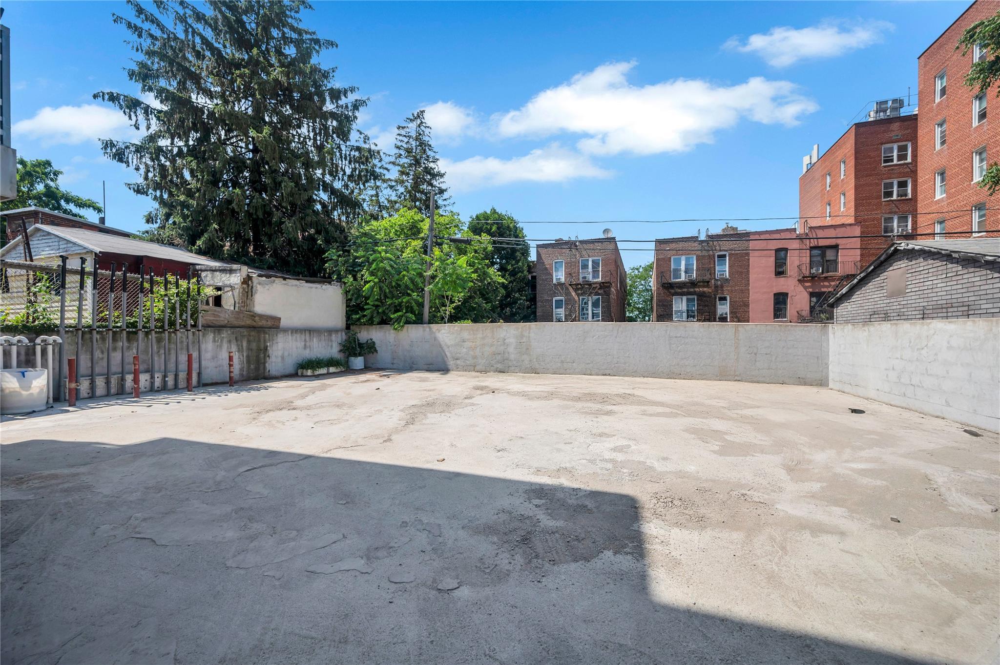 Condo 43rd  Queens, NY 11373, MLS-880987-3