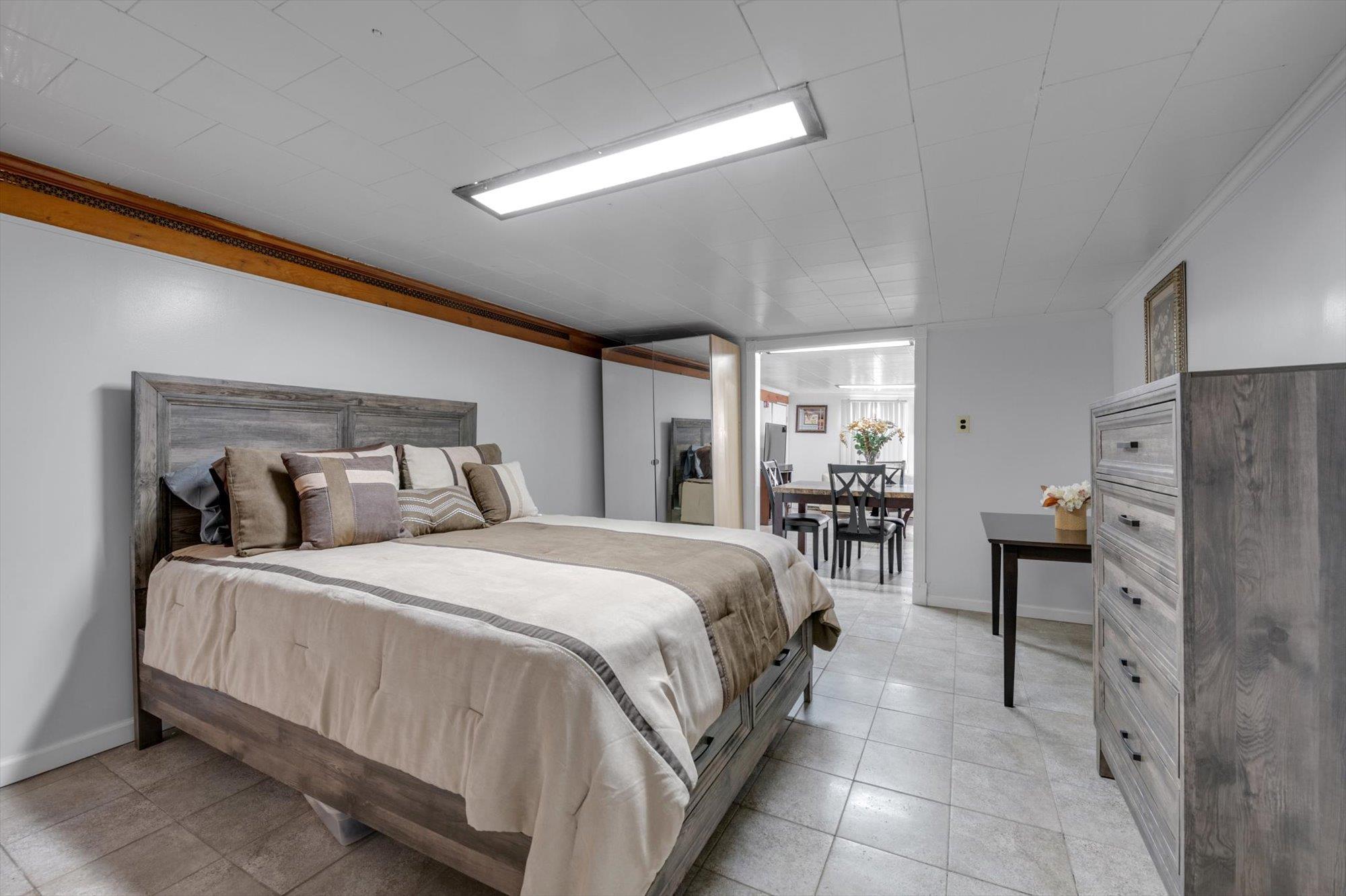 Single Family 74th  Queens, NY 11379, MLS-881003-13