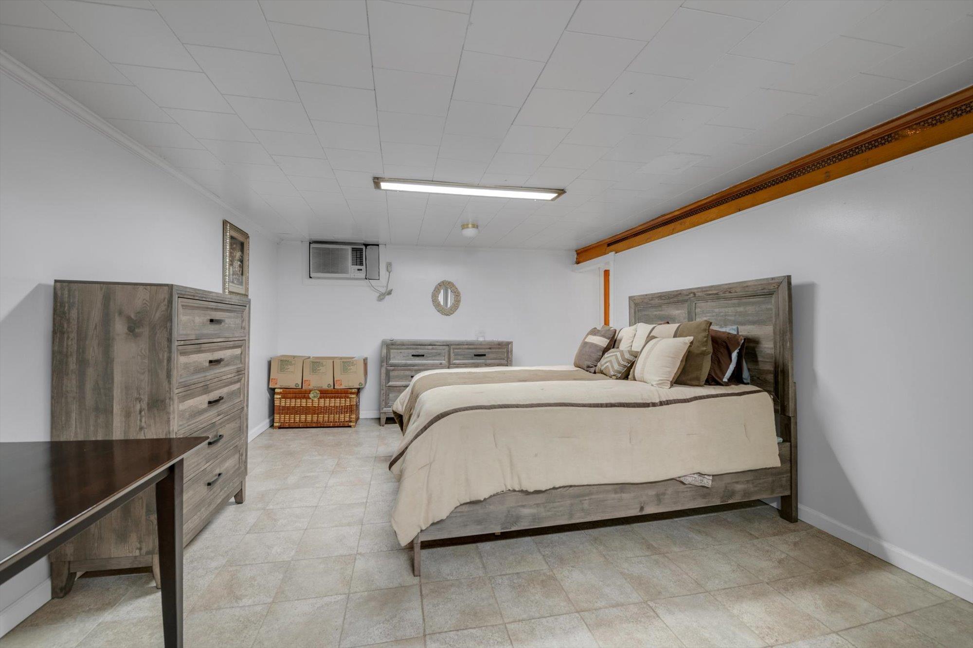 Single Family 74th  Queens, NY 11379, MLS-881003-14
