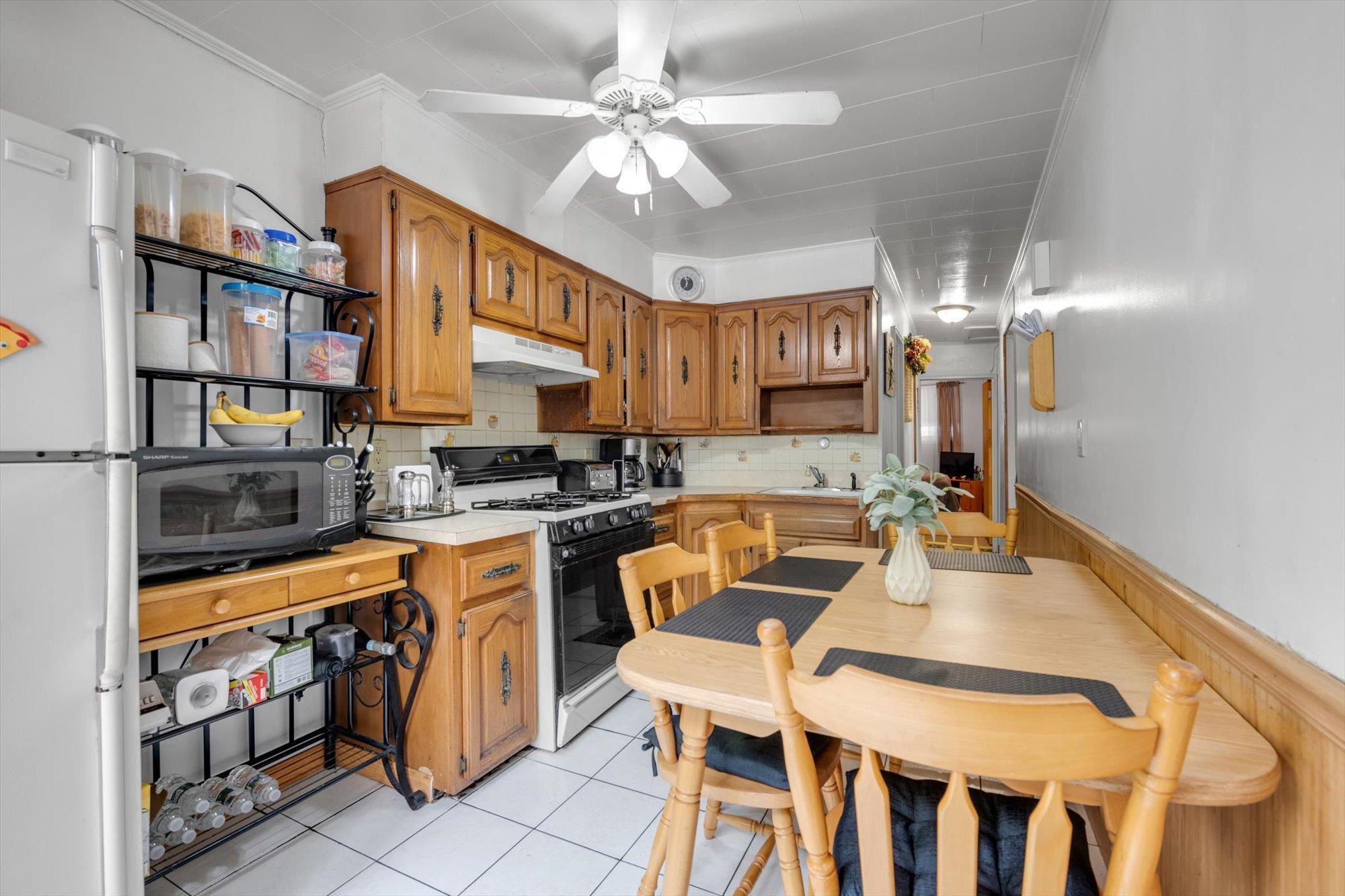 Single Family 74th  Queens, NY 11379, MLS-881003-7