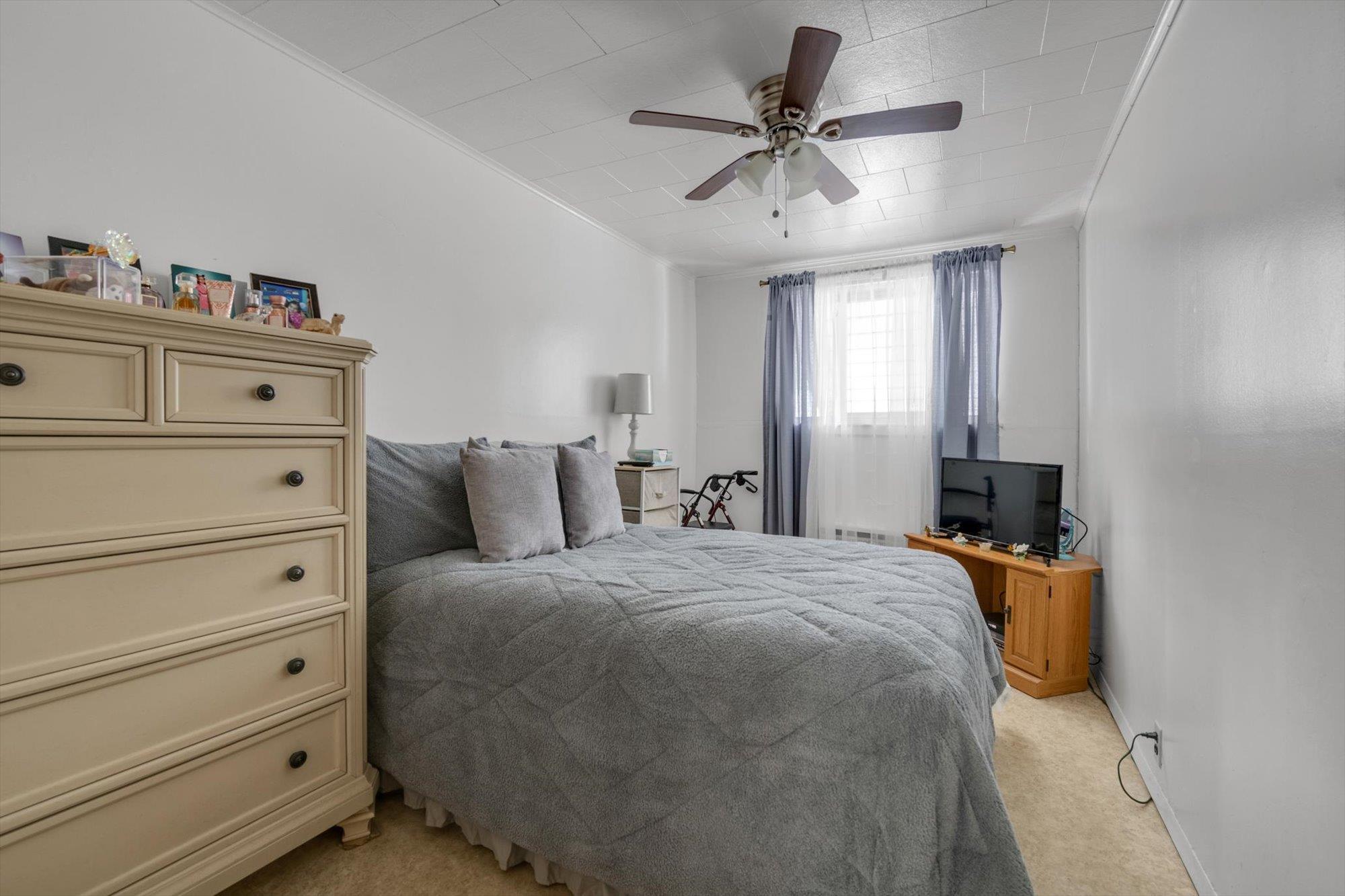 Single Family 74th  Queens, NY 11379, MLS-881003-8