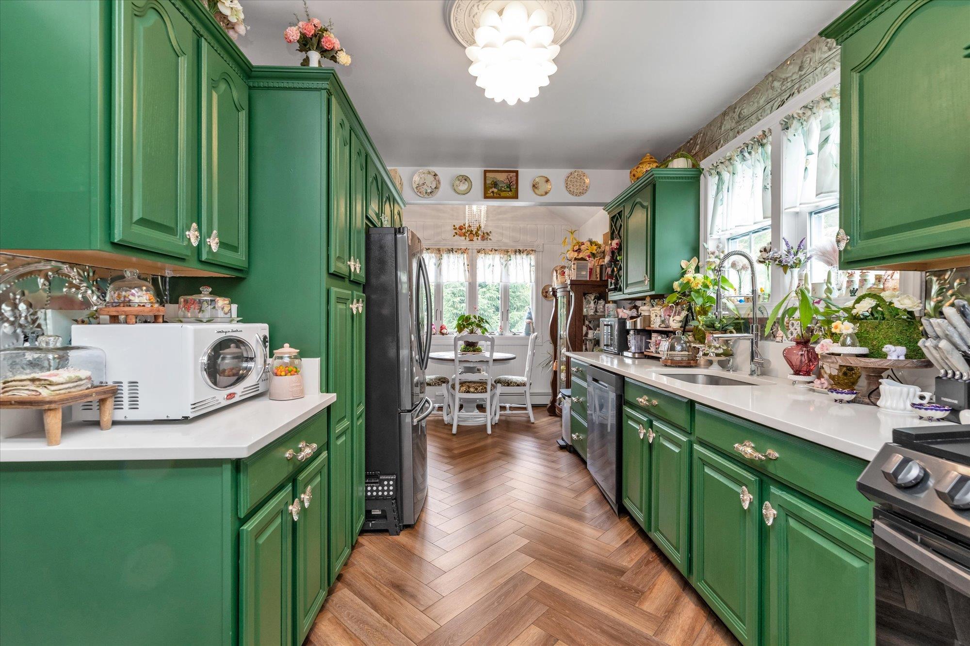 Single Family 4th  Suffolk County, NY 11757, MLS-881012-6