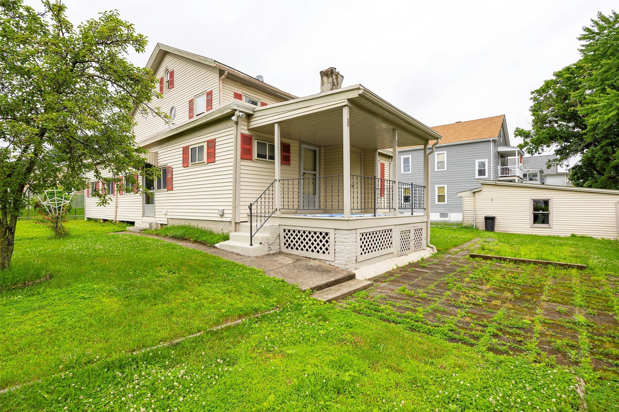 Single Family Worrall  Dutchess County, NY 12603, MLS-881019-28