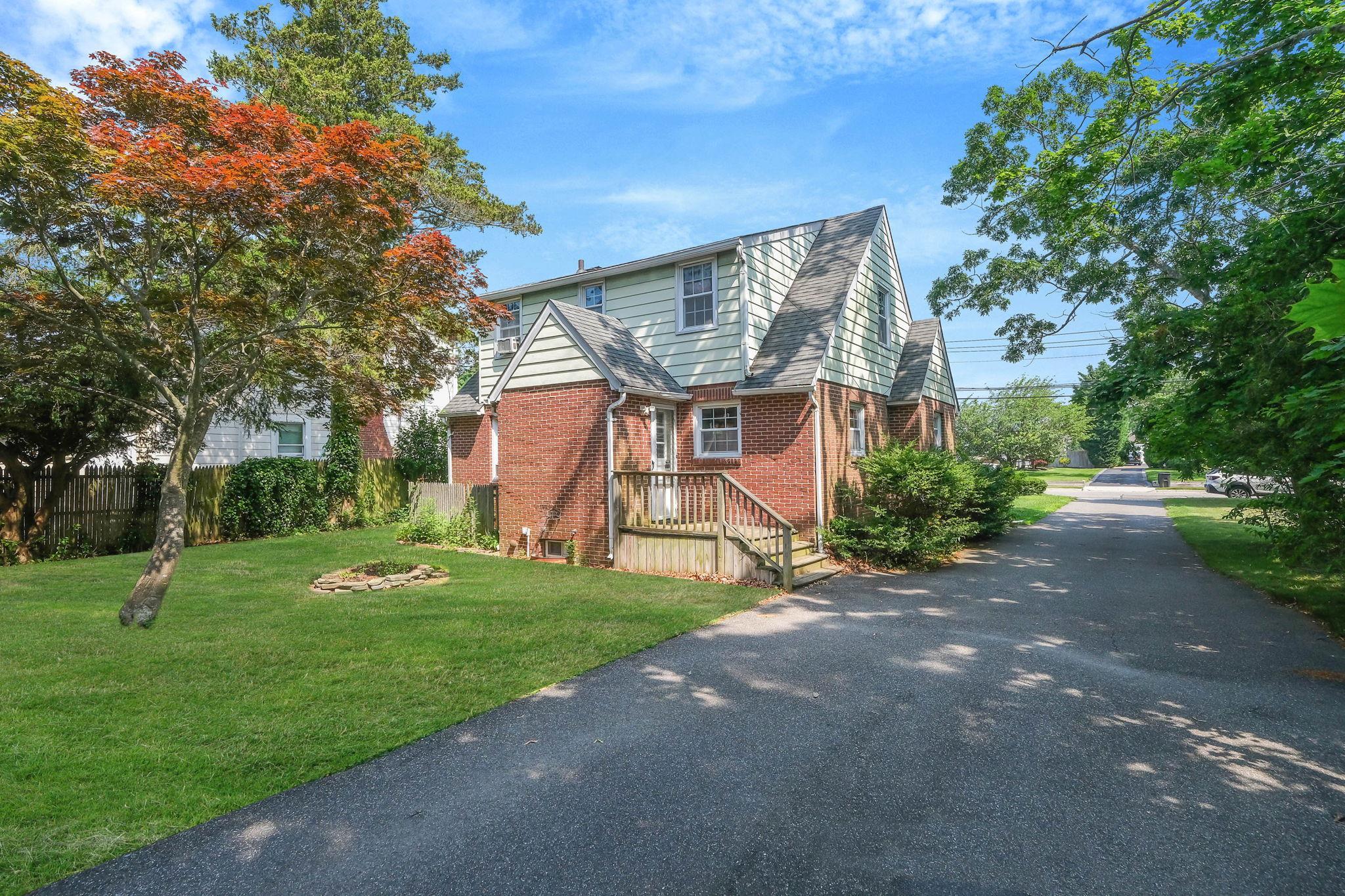 Single Family Carman  Suffolk County, NY 11772, MLS-881032-21