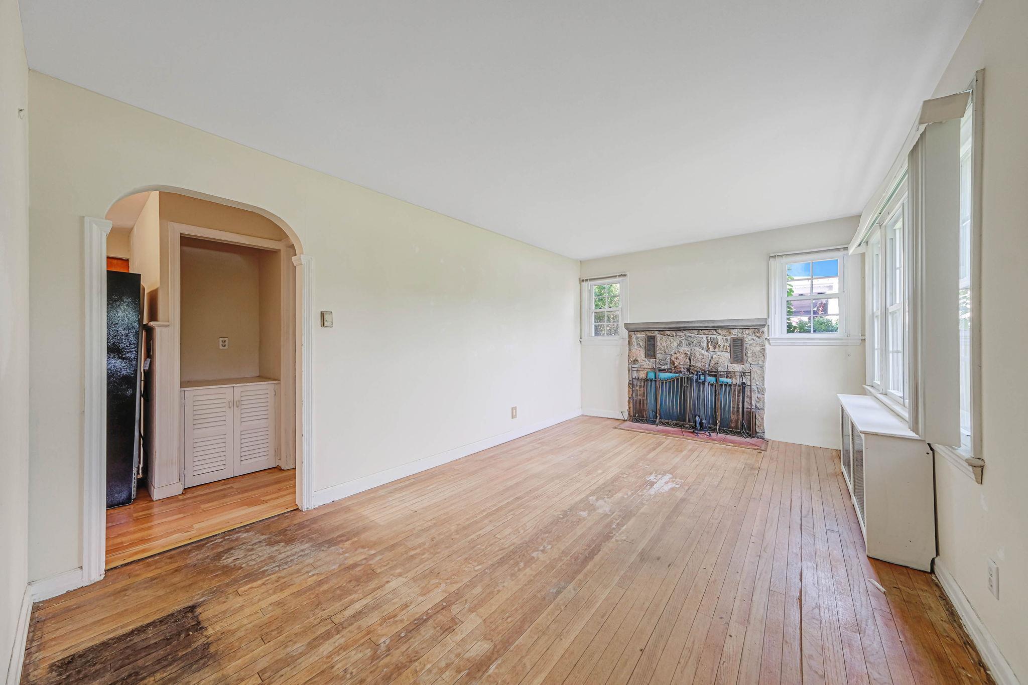 Single Family Carman  Suffolk County, NY 11772, MLS-881032-9