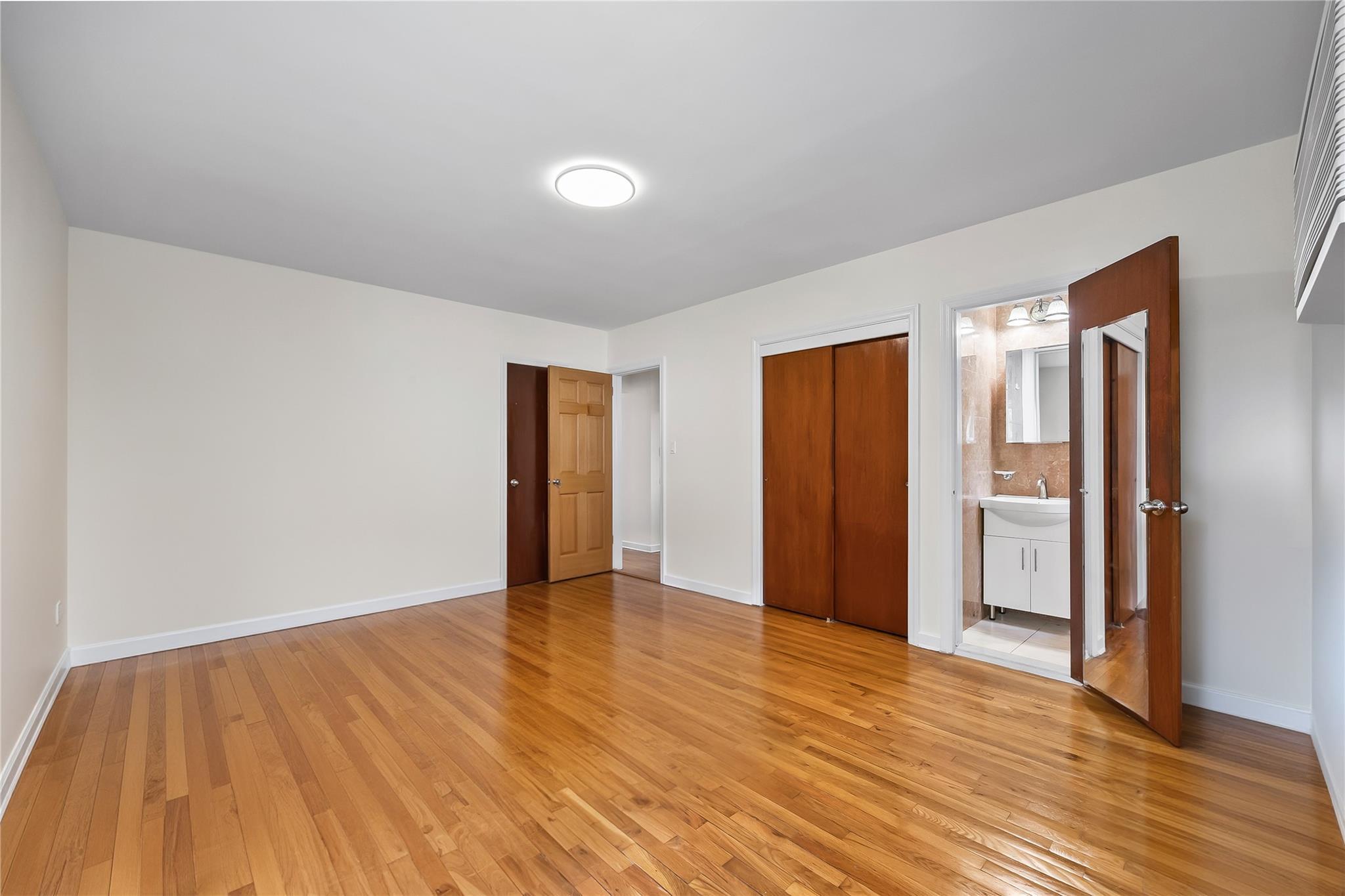 Single Family Cloverdale  Queens, NY 11364, MLS-881060-16