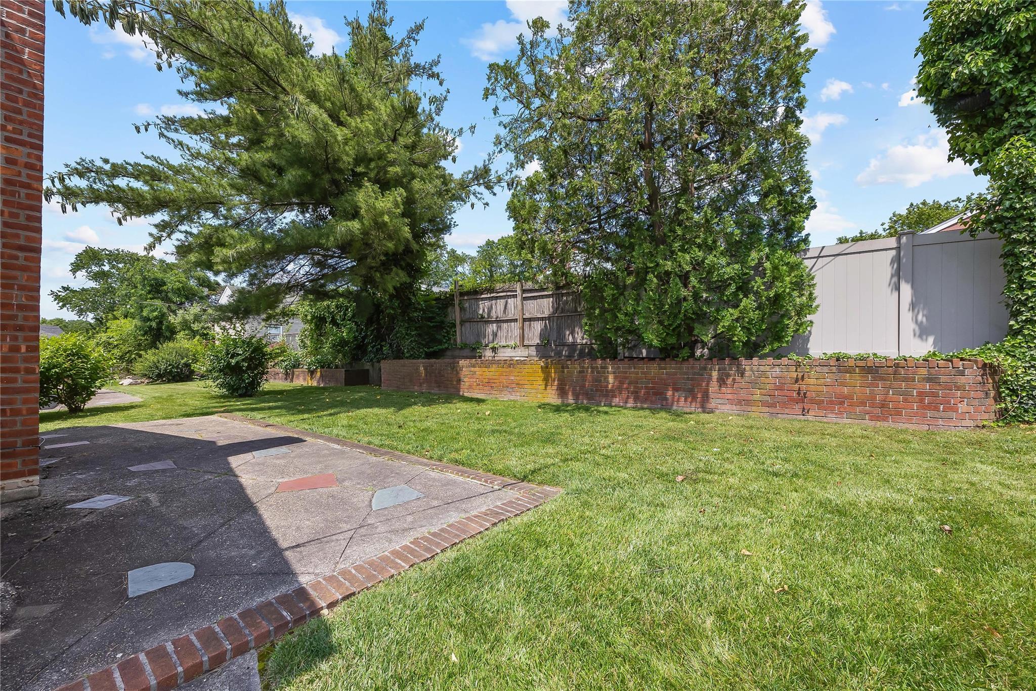 Single Family Cloverdale  Queens, NY 11364, MLS-881060-27