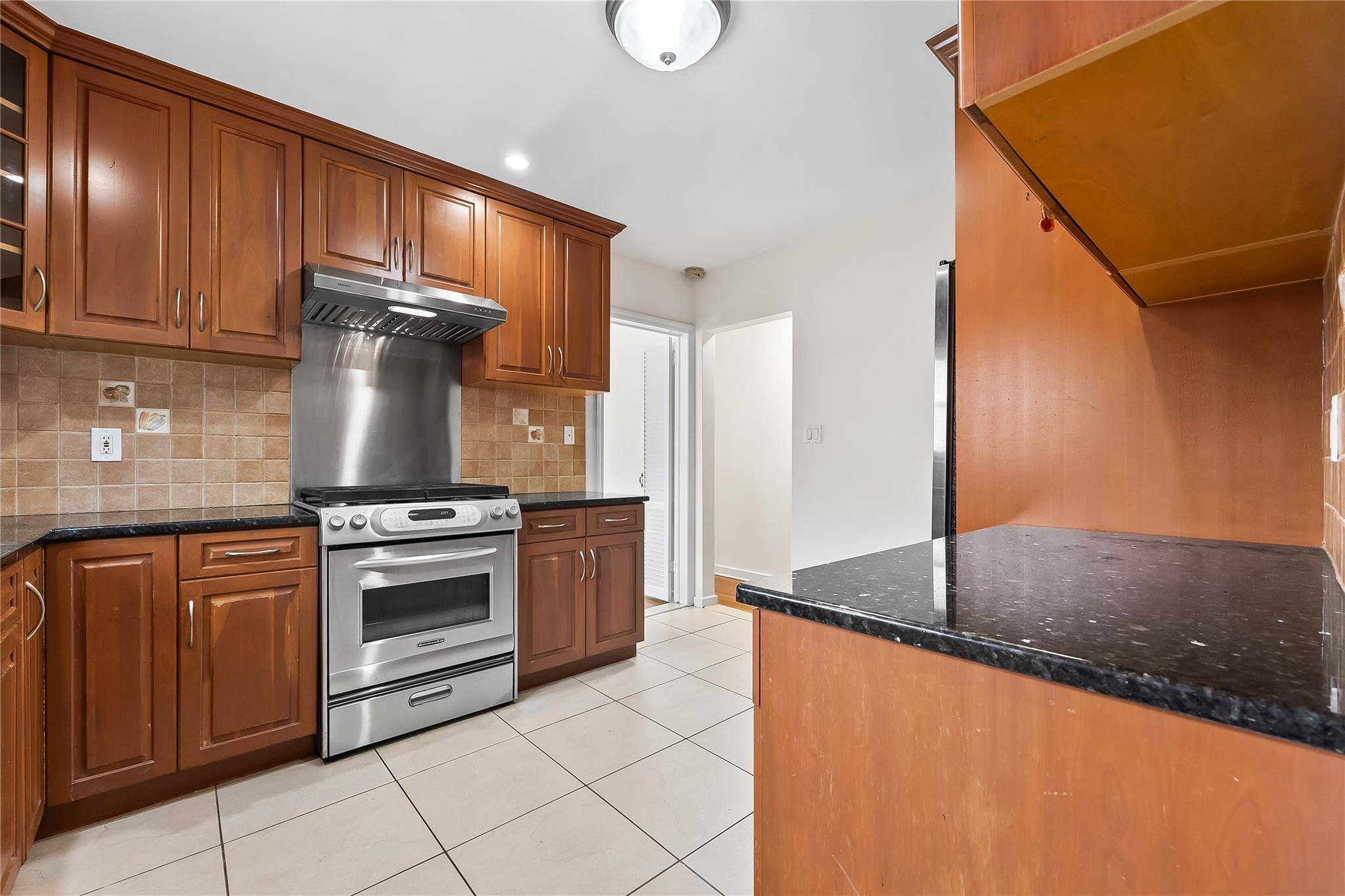 Single Family Cloverdale  Queens, NY 11364, MLS-881060-9