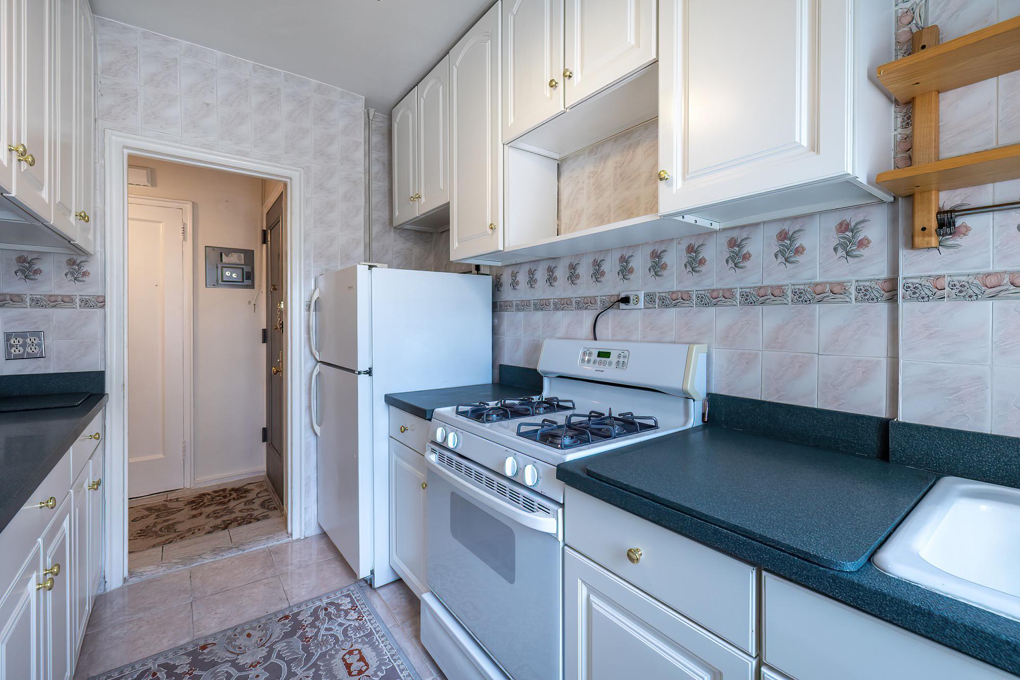 Coop Seaman  Manhattan, NY 10034, MLS-881061-11
