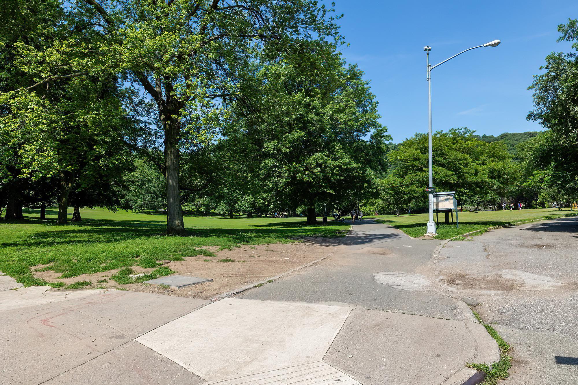 Coop Seaman  Manhattan, NY 10034, MLS-881061-23