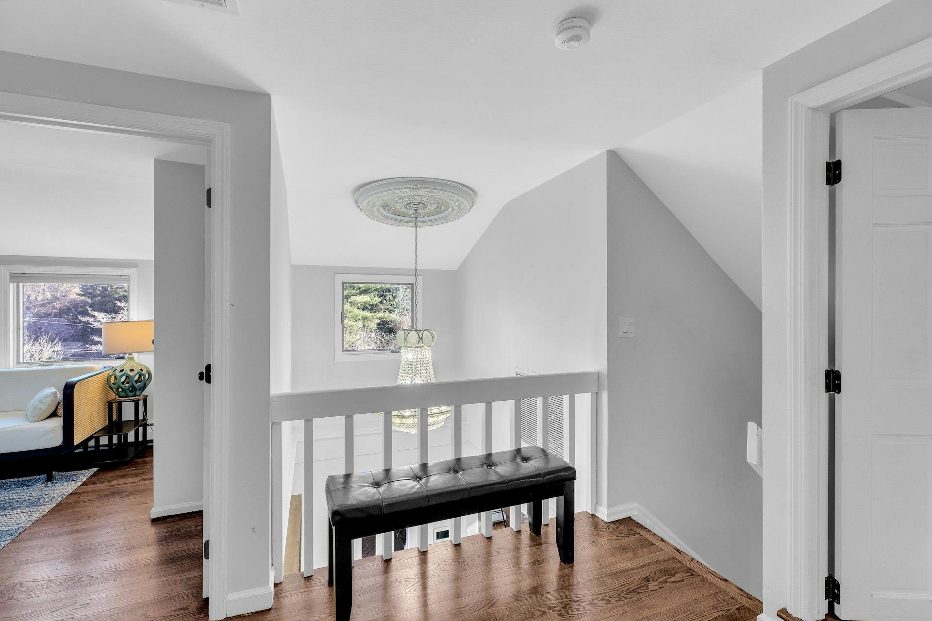 Single Family Hillcrest  Nassau County, NY 11771, MLS-881075-27