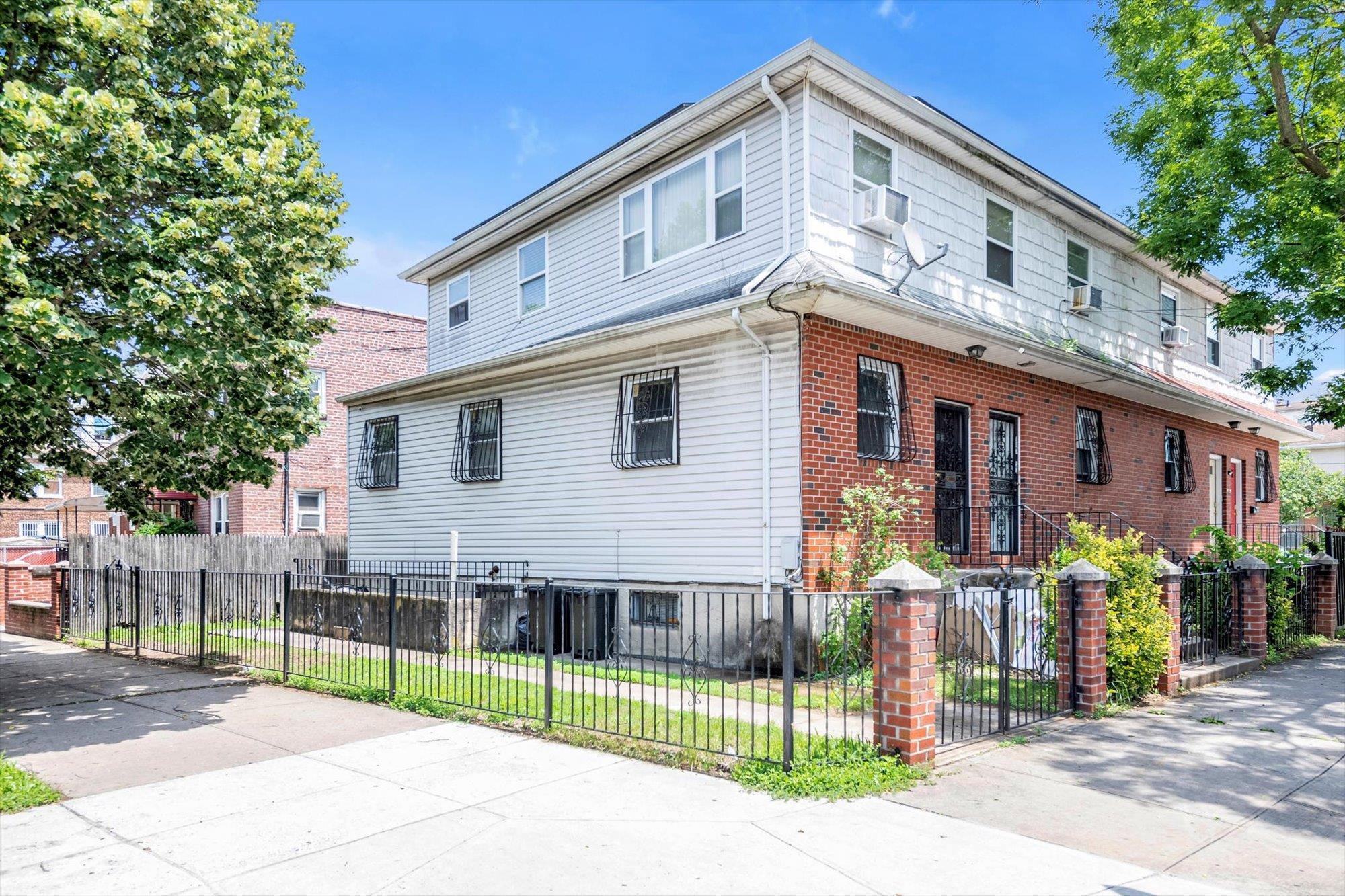 Single Family Spa  Queens, NY 11435, MLS-881097-5