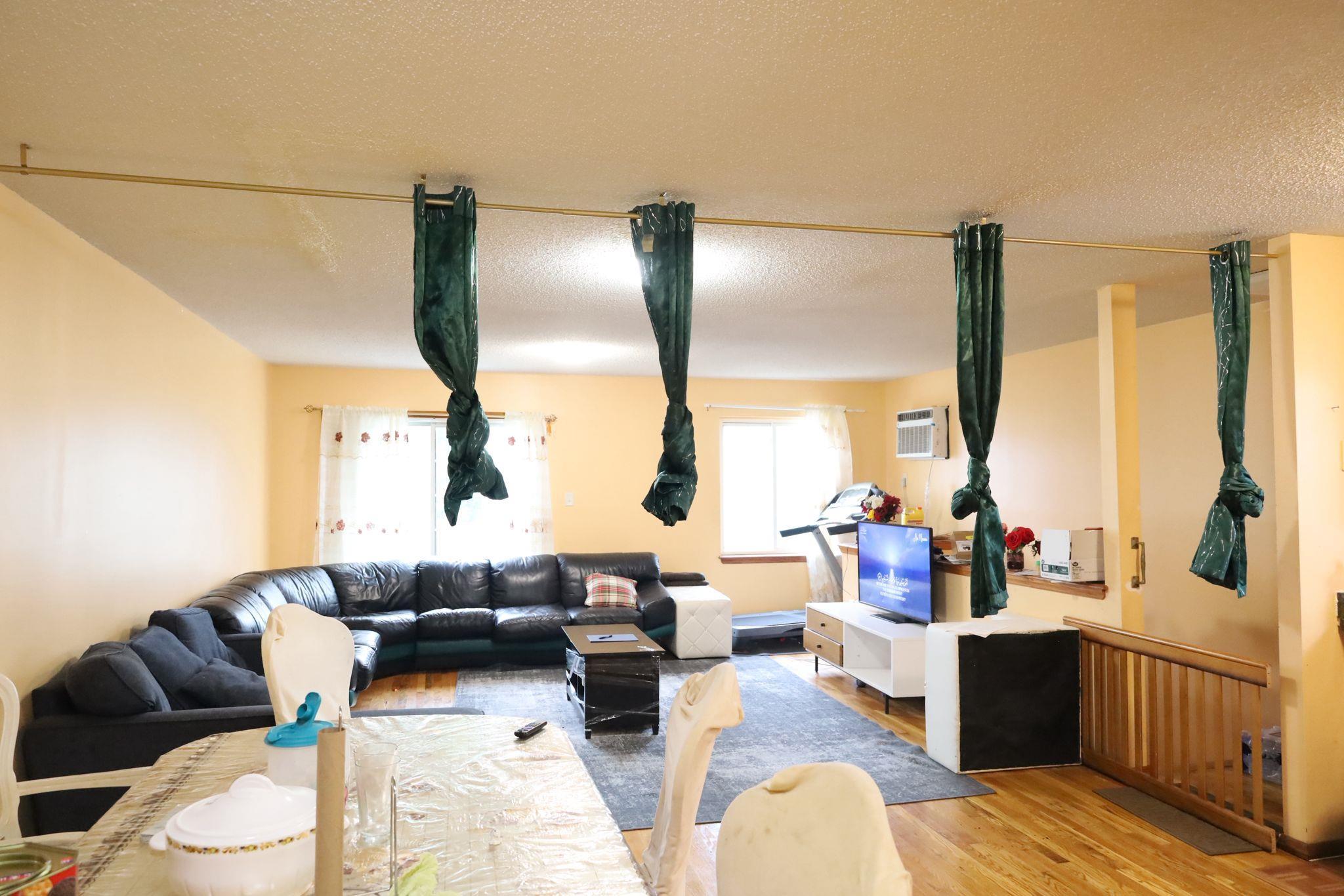 Single Family Glenmore Avenue  Brooklyn, NY 11207, MLS-881151-9