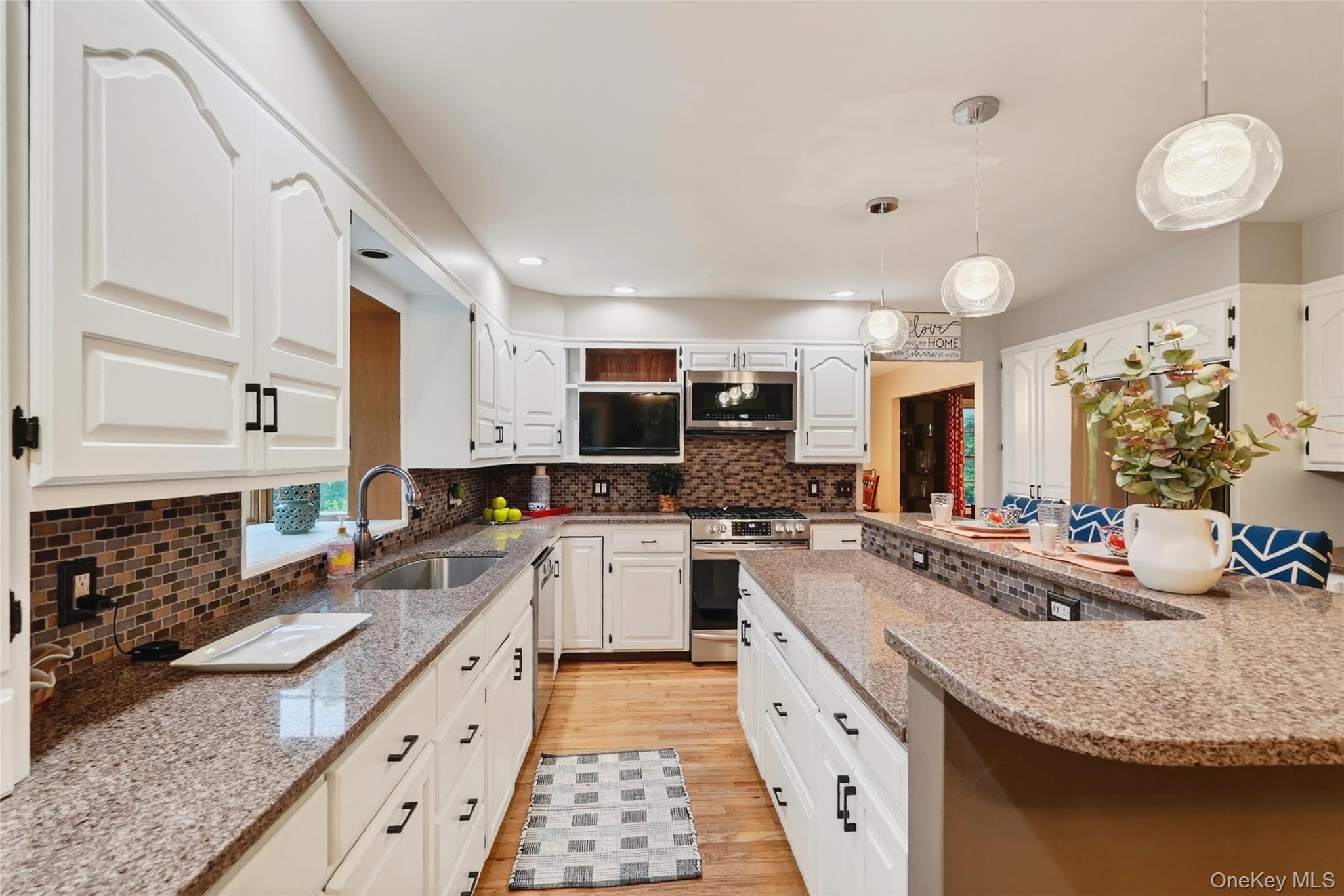 Single Family Heritage  Ulster County, NY 12401, MLS-881159-10