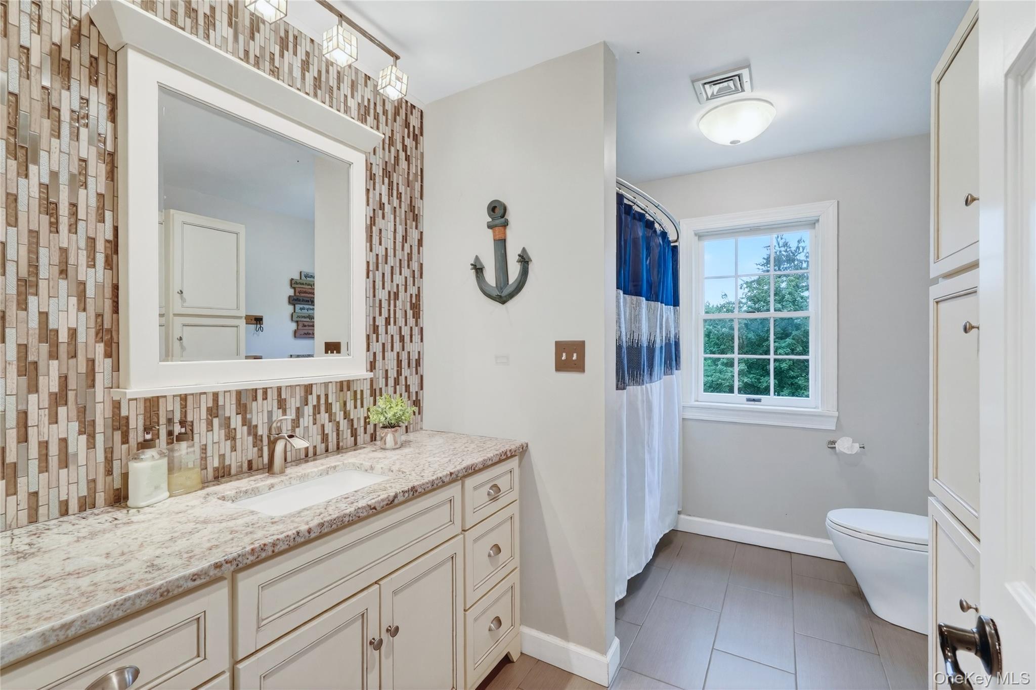 Single Family Heritage  Ulster County, NY 12401, MLS-881159-33