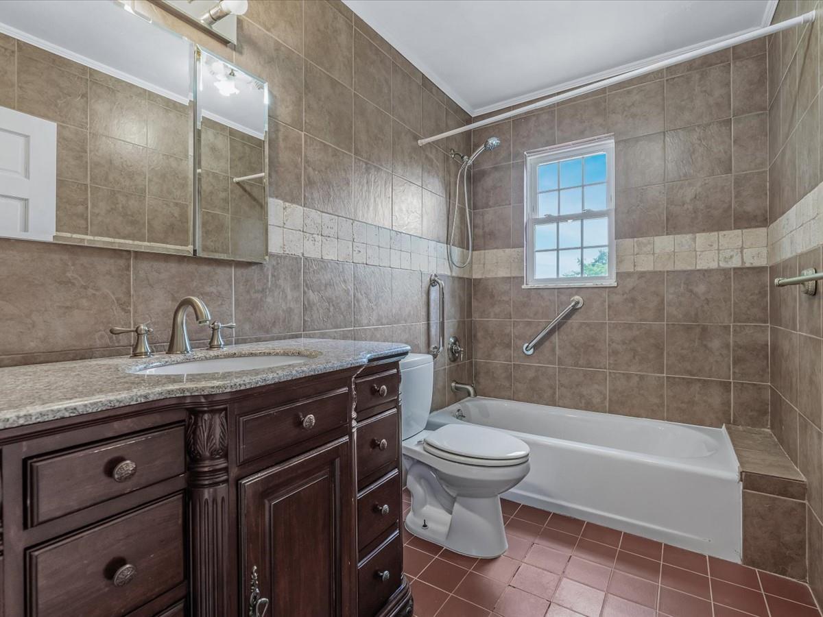 Single Family Arbor Nassau County, NY 11542, MLS-881170-27