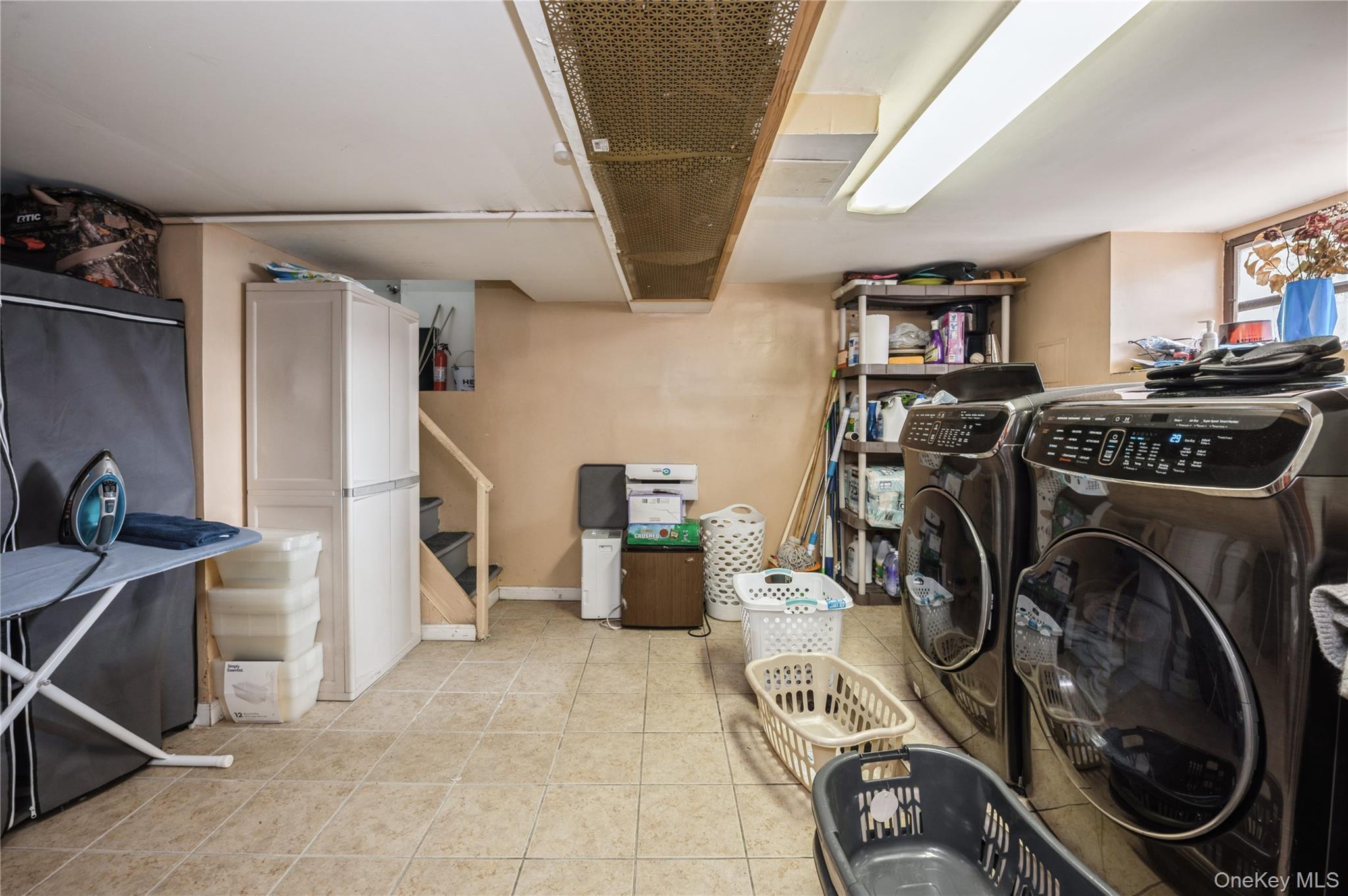 Single Family Edgewood Westchester County, NY 10704, MLS-881177-19