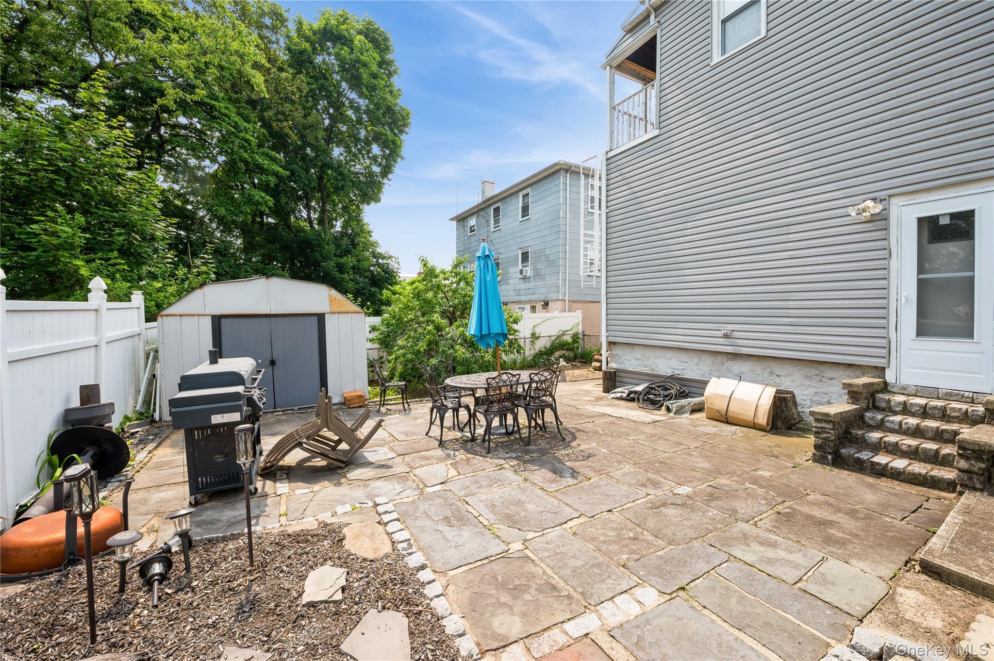 Single Family Edgewood Westchester County, NY 10704, MLS-881177-22