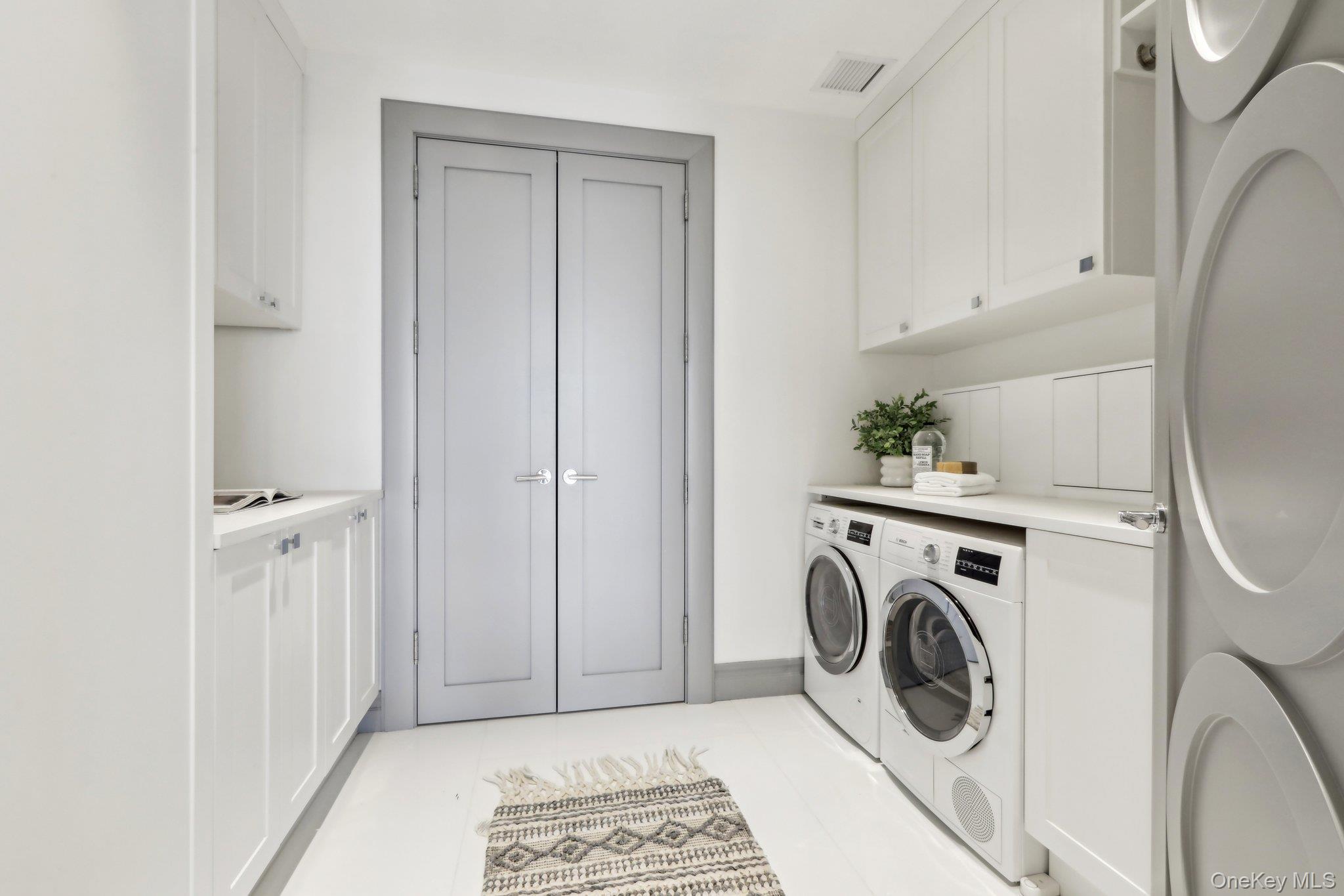 Condo Renaissance  Westchester County, NY 10601, MLS-881239-17