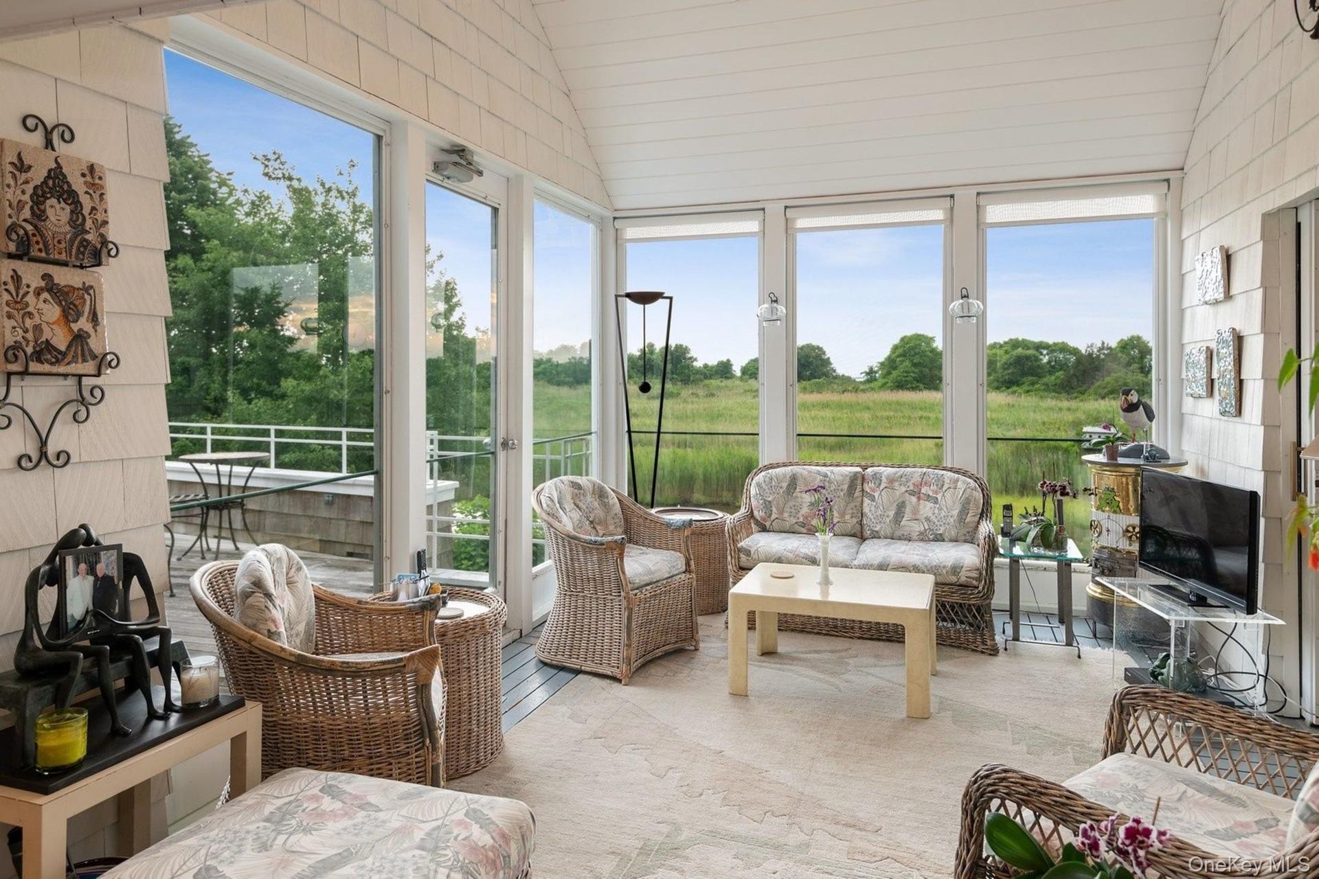 Single Family Tuthill Point Suffolk County, NY 11940, MLS-881241-21