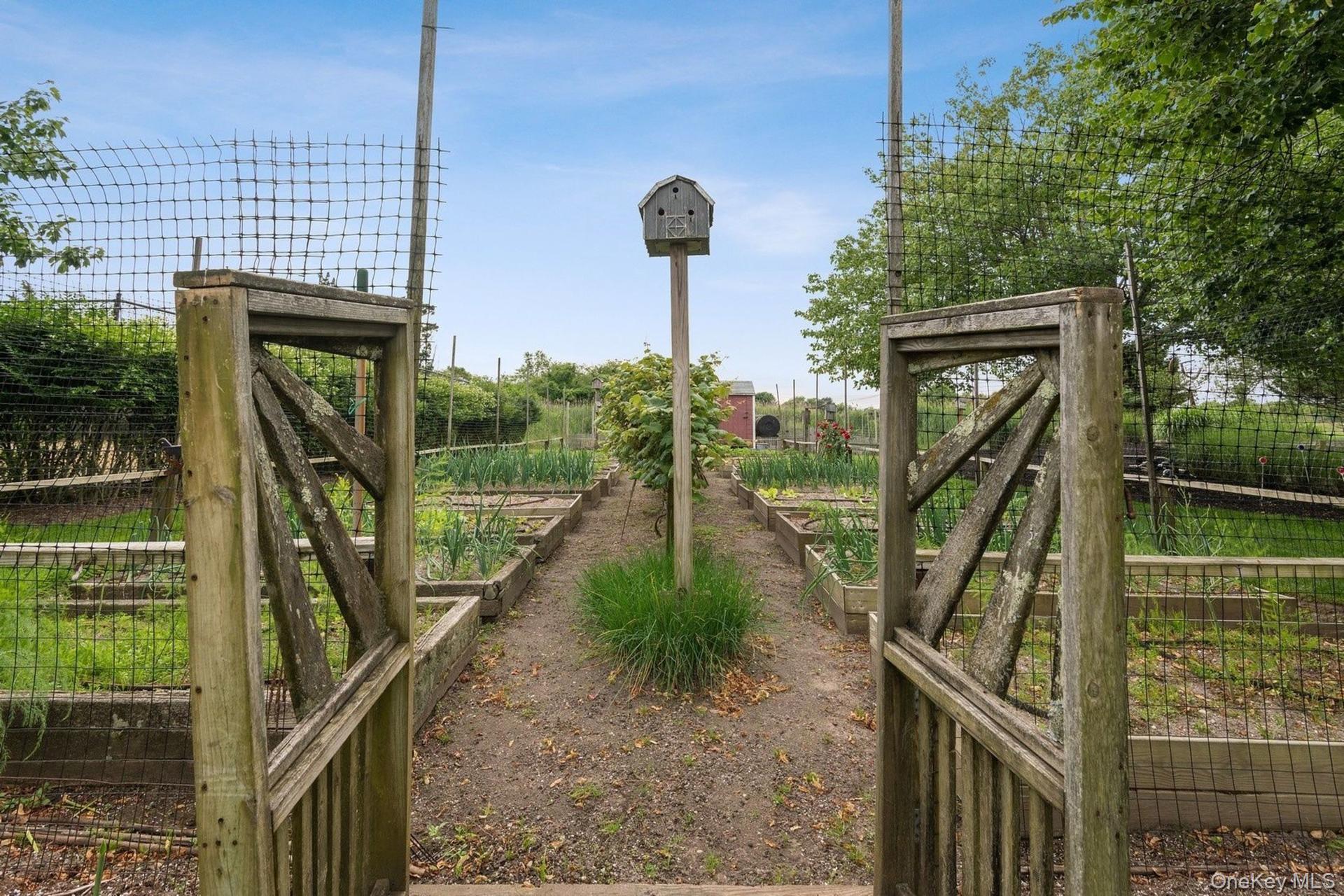 Single Family Tuthill Point Suffolk County, NY 11940, MLS-881241-30