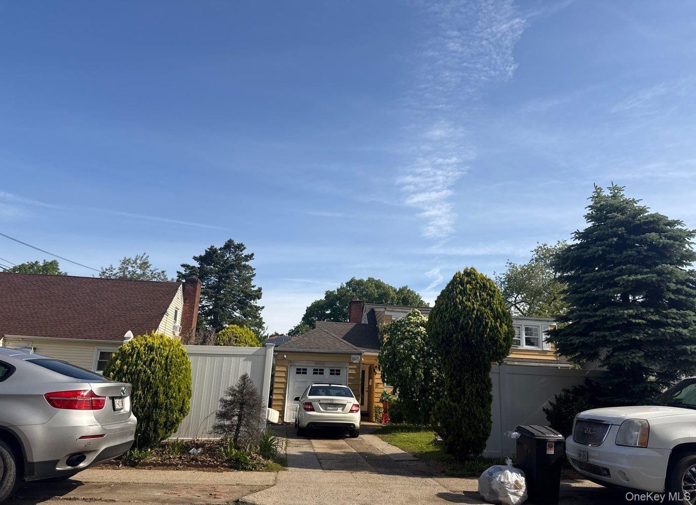 Single Family Centennial  Nassau County, NY 11510, MLS-881254-2