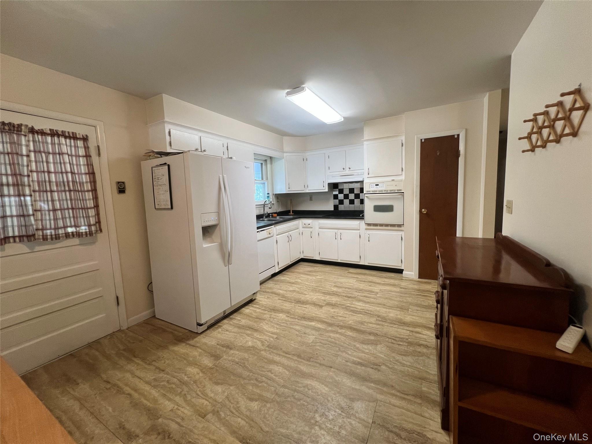 Single Family Hilltop  Sullivan County, NY 12764, MLS-881260-6