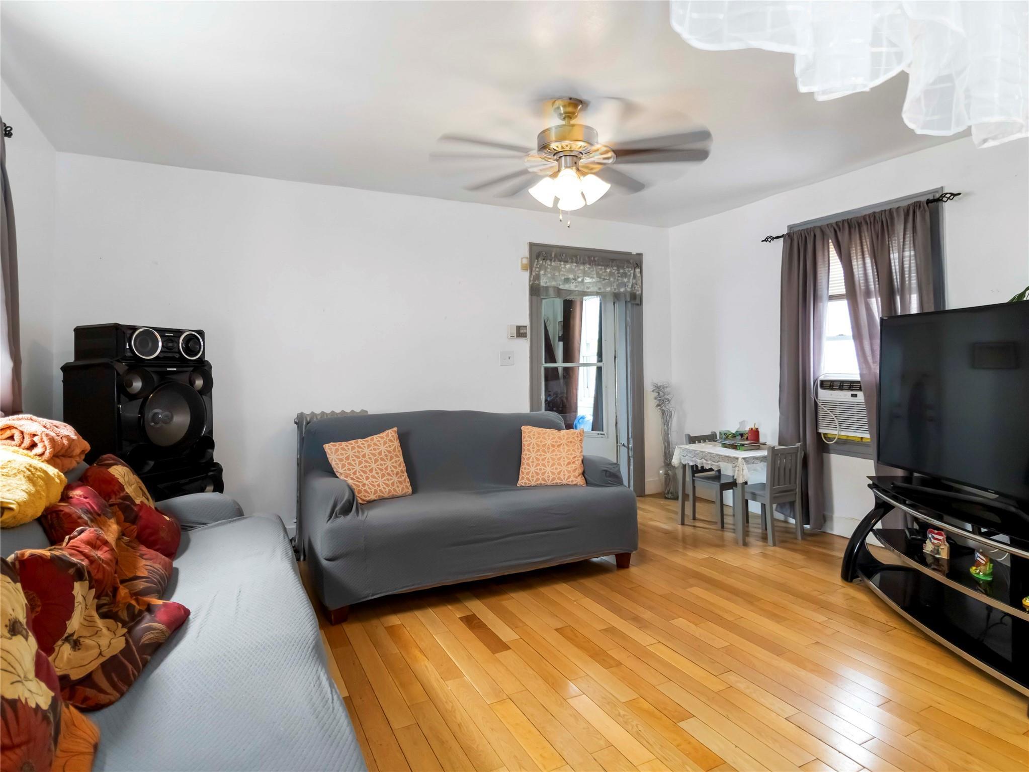 Single Family 133rd  Queens, NY 11419, MLS-881279-3