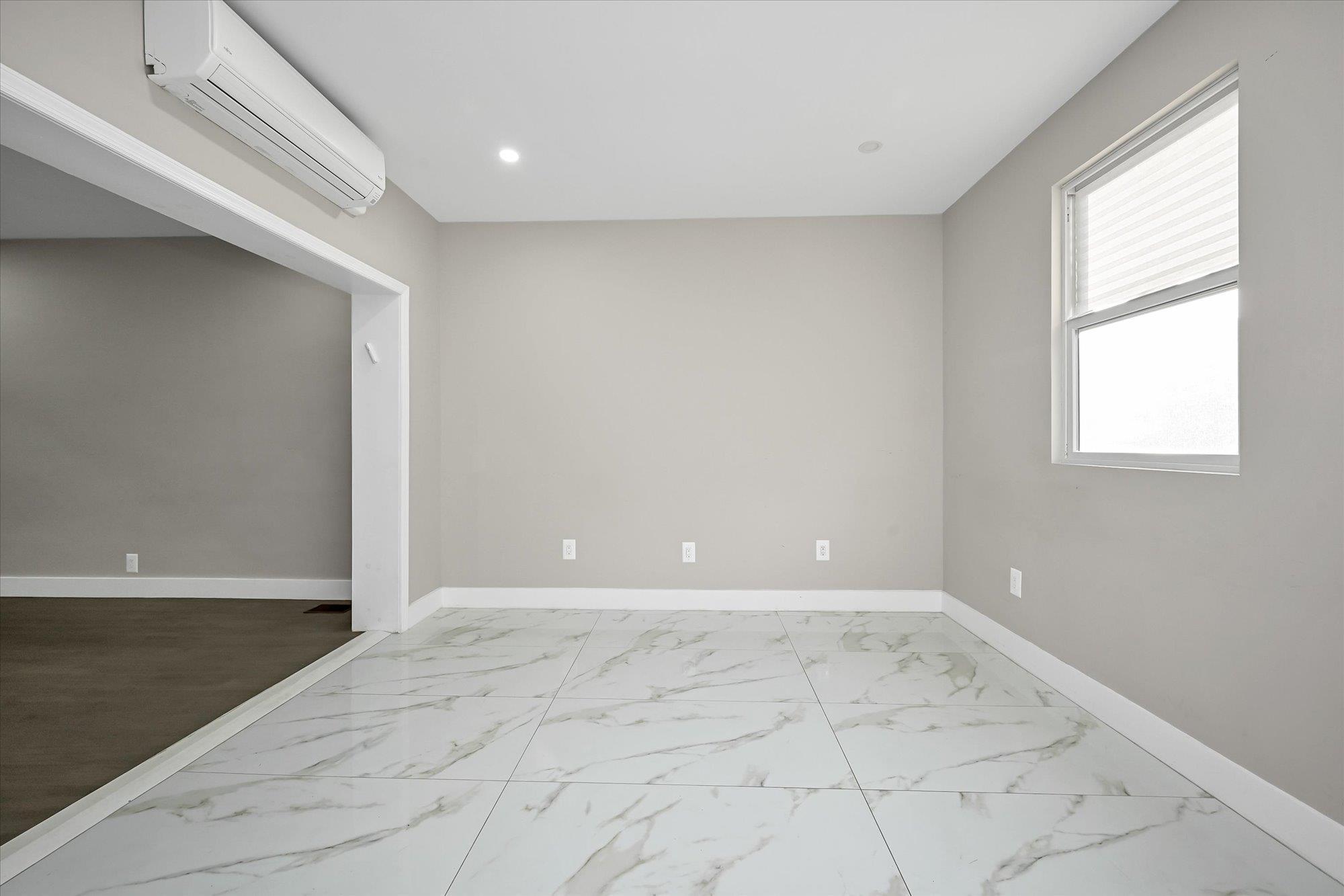 Single Family 72nd  Queens, NY 11367, MLS-881298-11