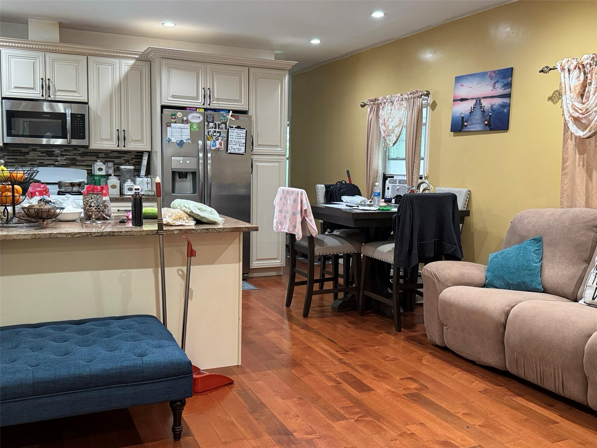 Single Family 184th  Queens, NY 11423, MLS-881321-3